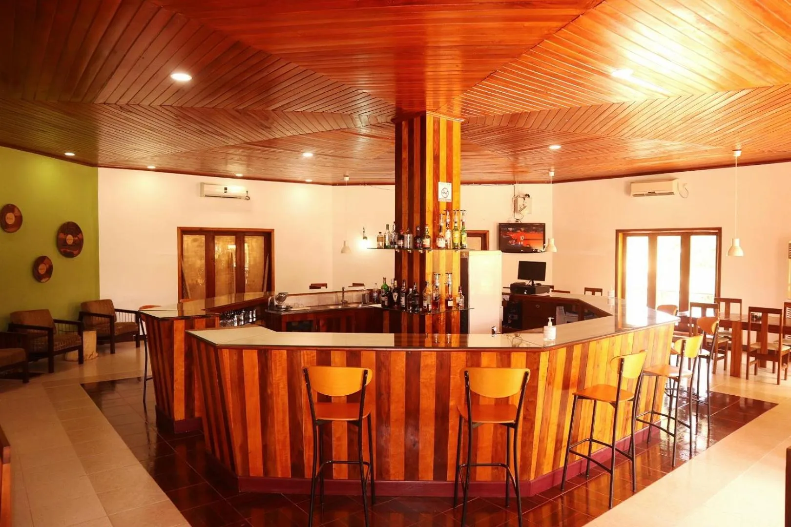 Lounge or bar in Hotel Praia