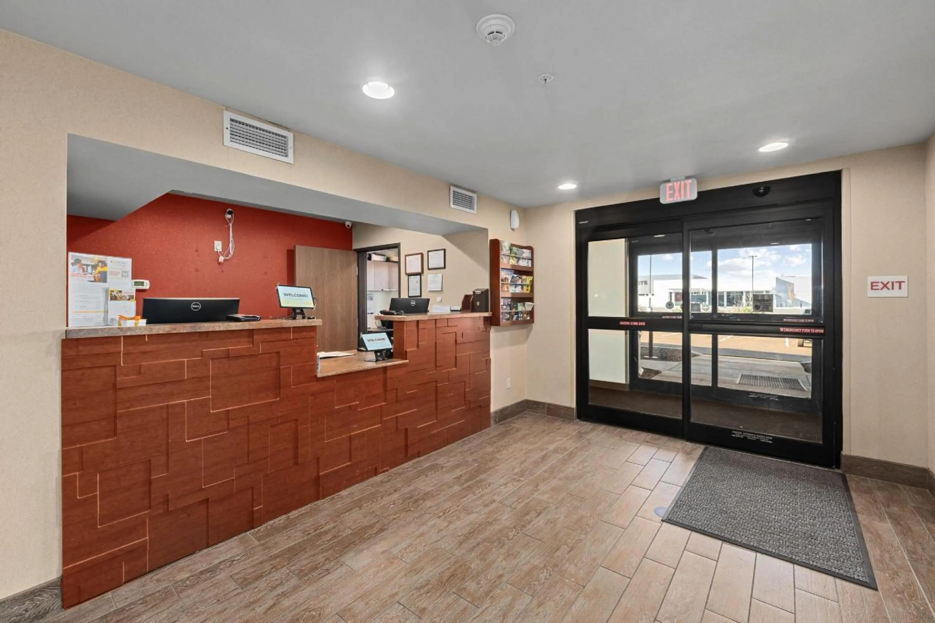 Lobby or reception in MainStay Suites Spokane Valley