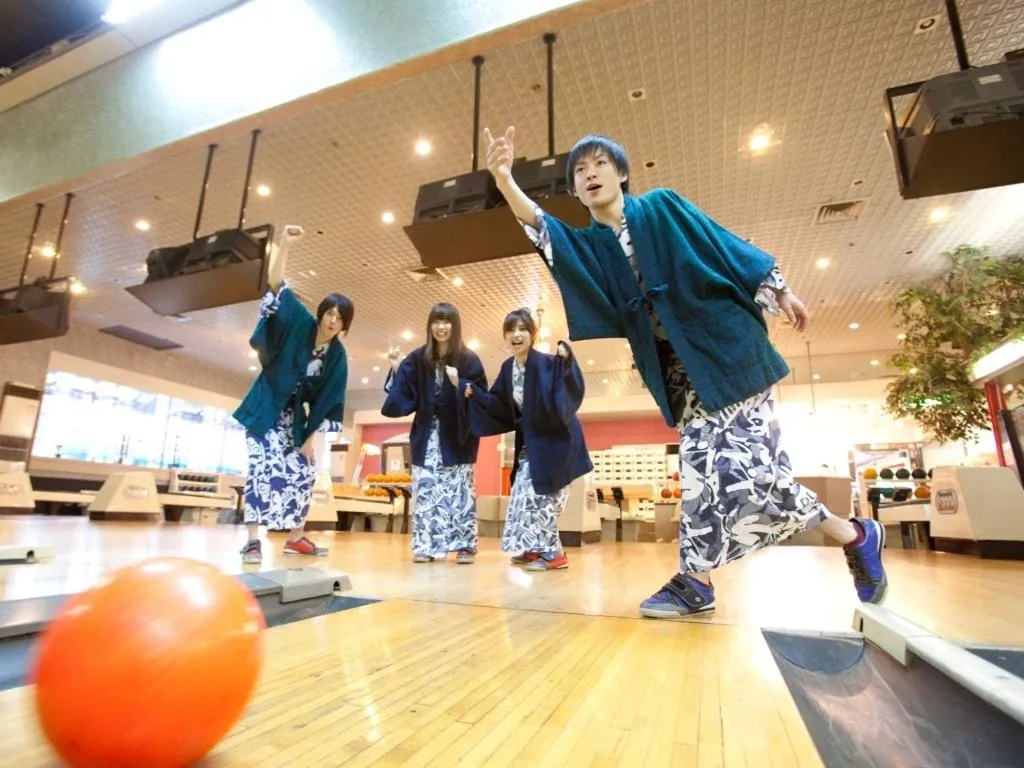 Bowling in Tsuetate Onsen Hotel Hizenya