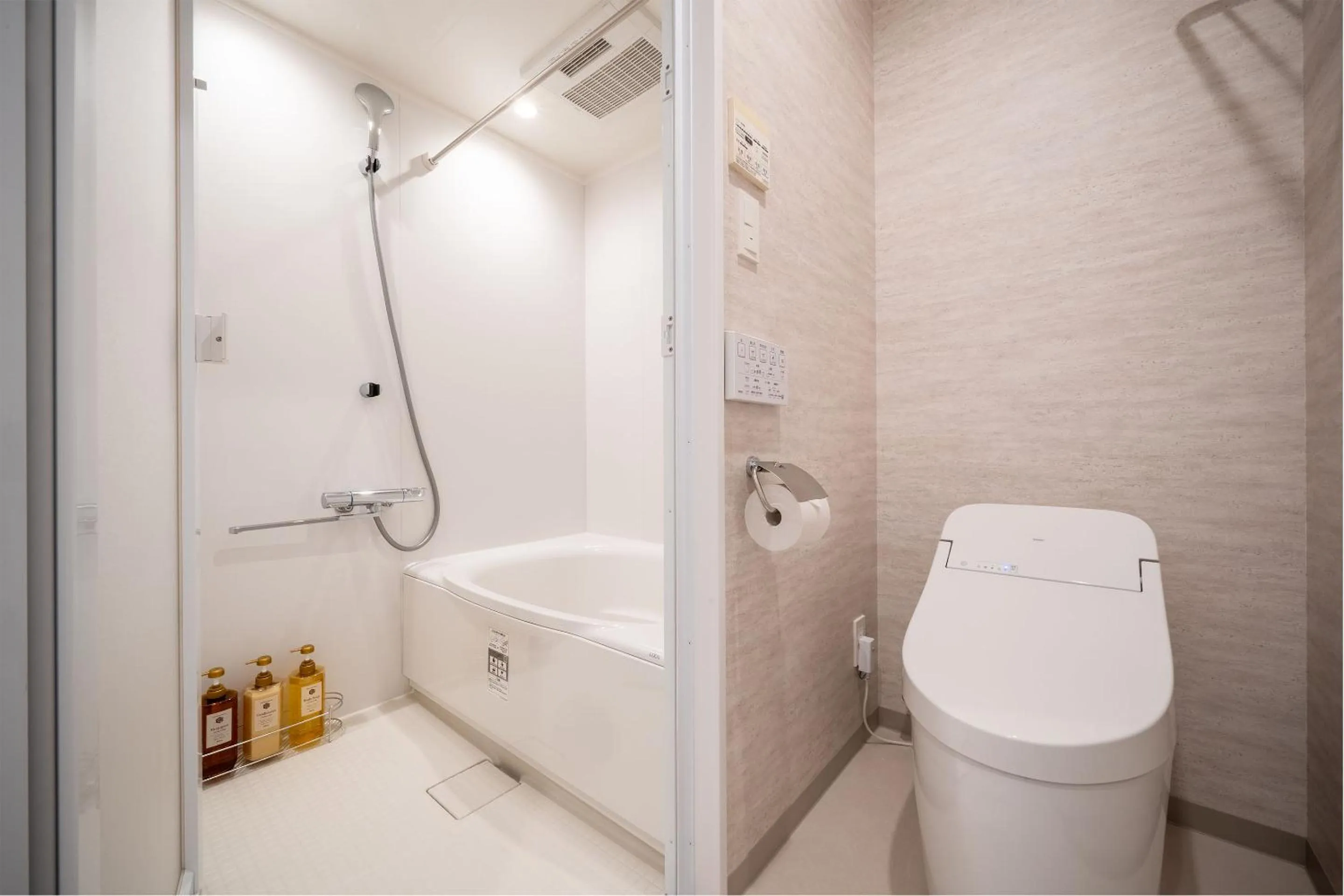 Bathroom in RESI STAY Kuon