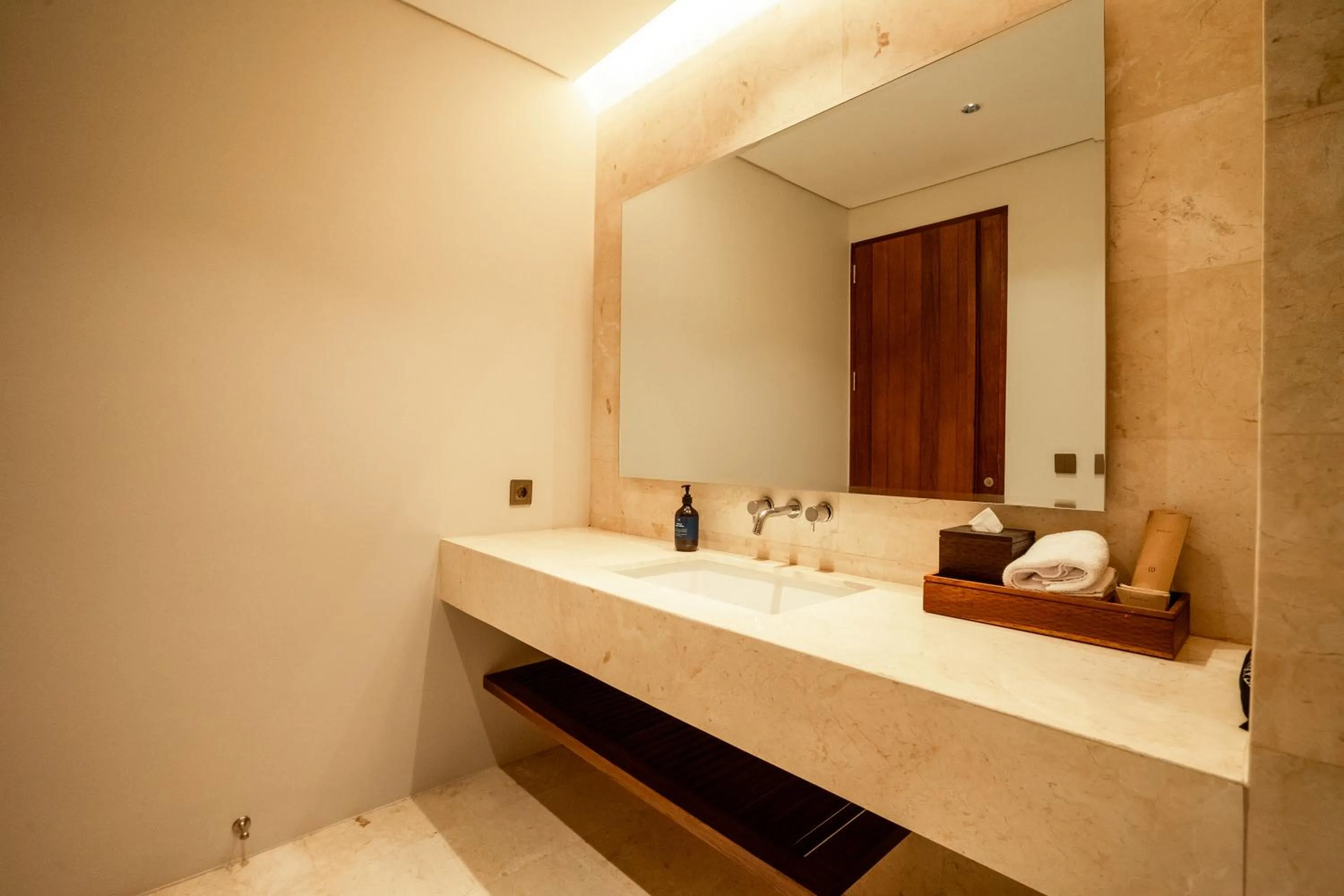 Bathroom, Bed in Amarta Beach Retreat by Nakula