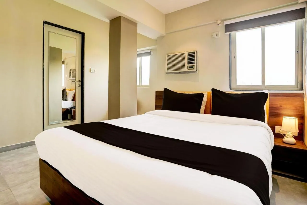 Bed in Vibes Inn Juhu