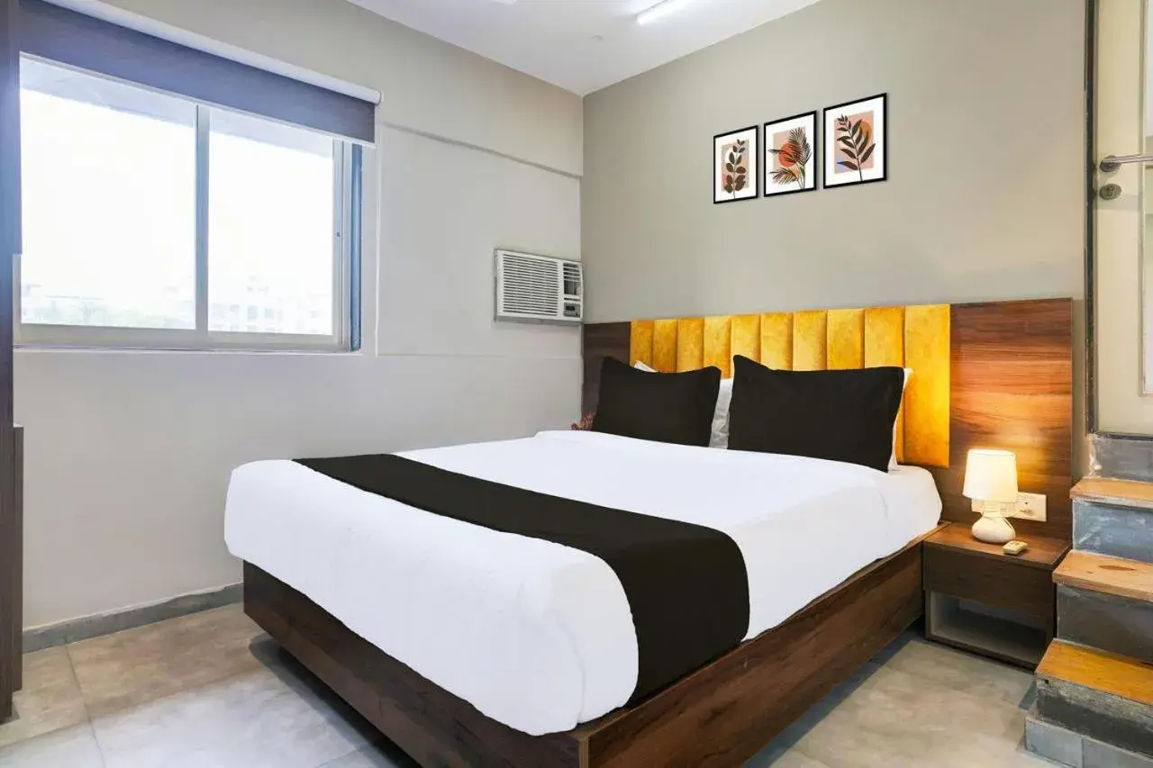 Budget Double Room in Vibes Inn Juhu Budget Double Room in Vibes Inn Juhu