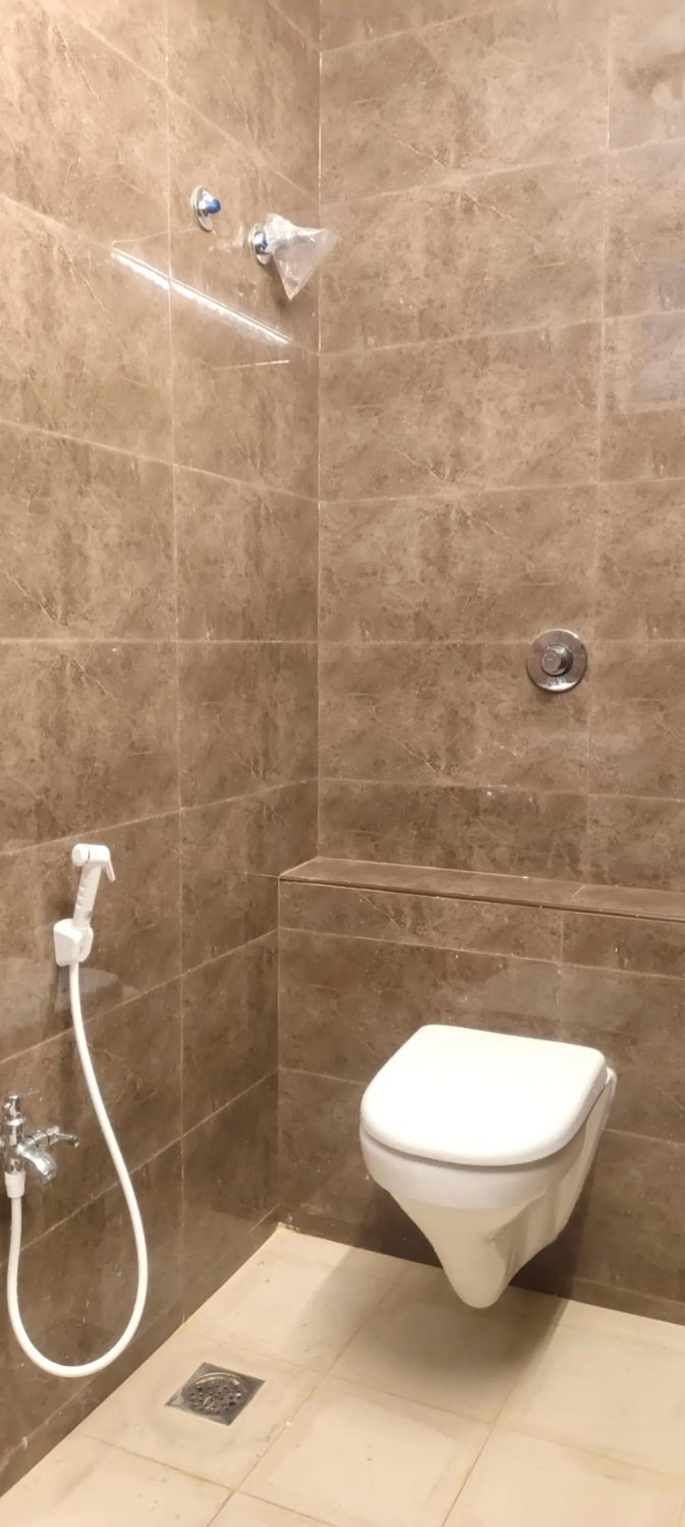 Bathroom in Nest Budget Inn