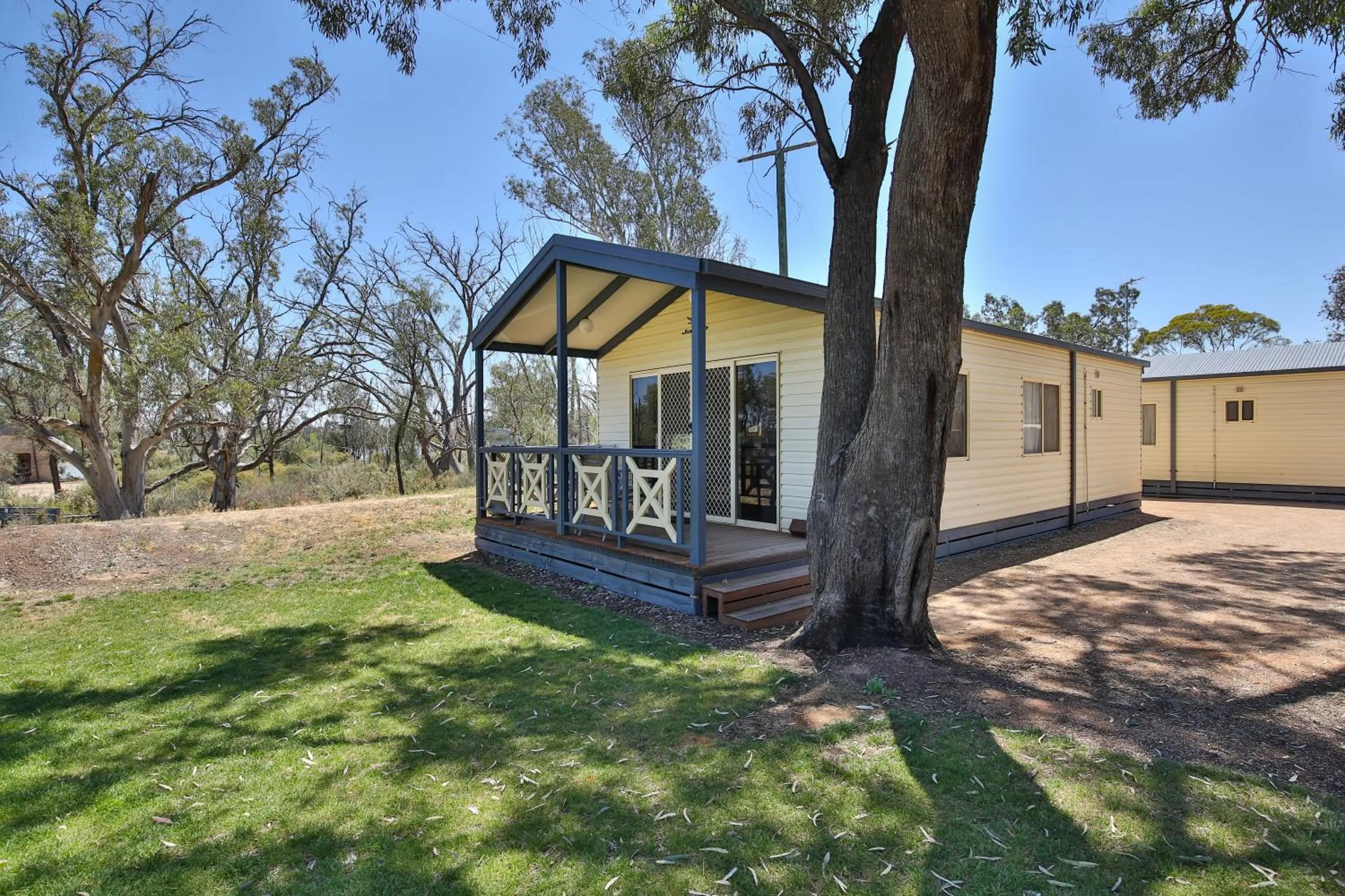 Property building in NRMA Mildura Riverside Holiday Park