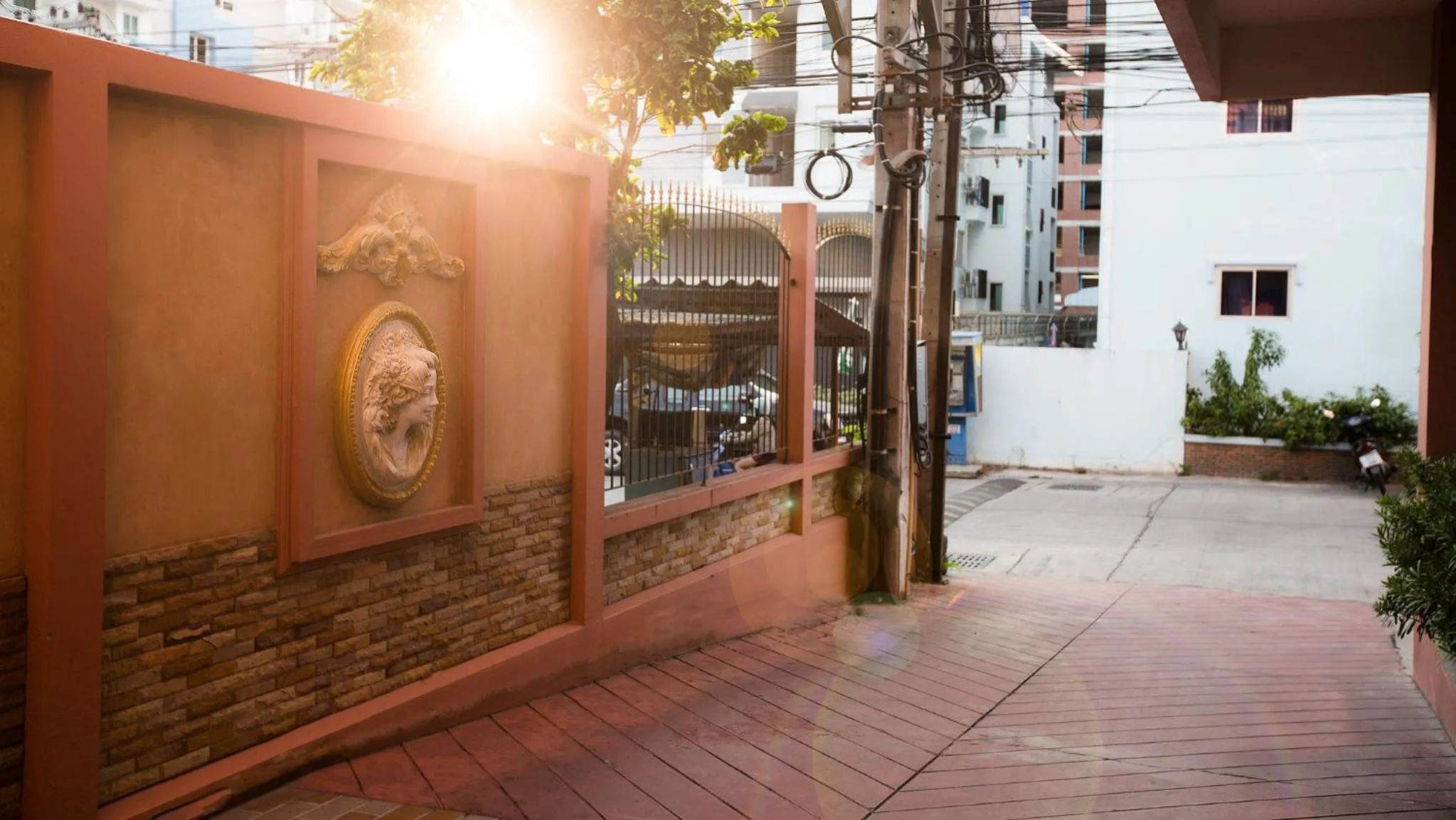 Property building in Navin Mansion 3 Pattaya