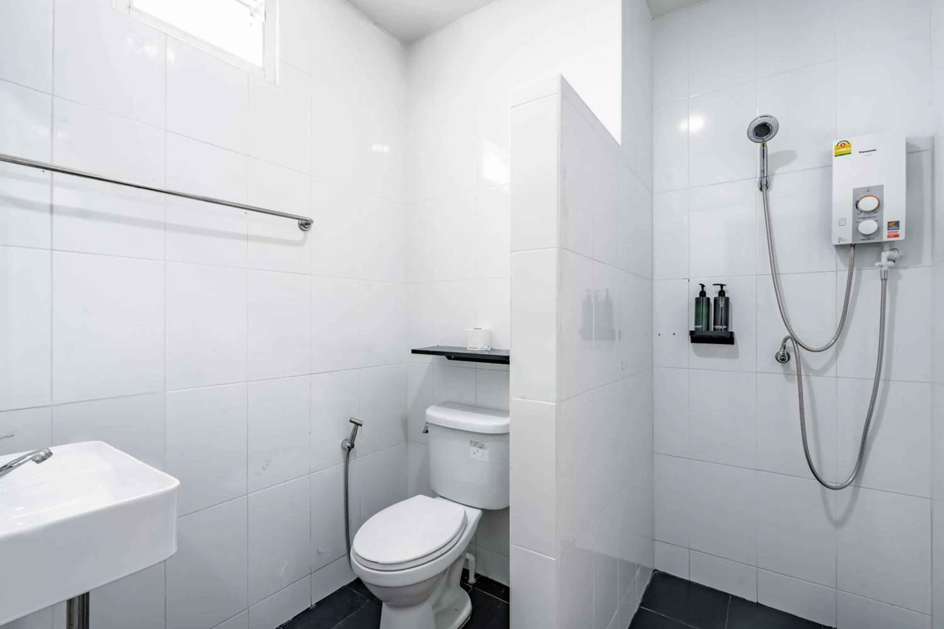 Bathroom in Terminal2 Hotel Phukettown