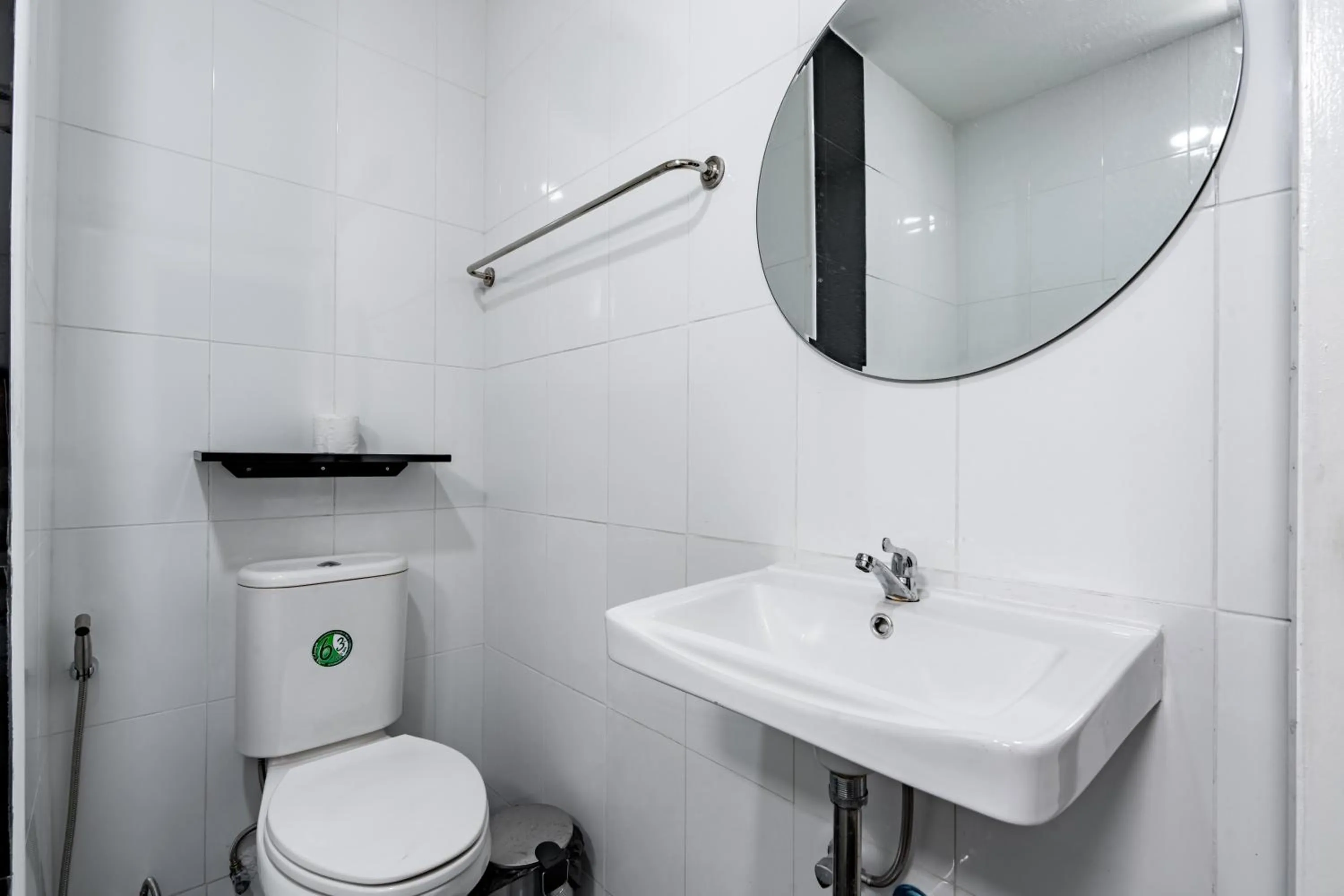 Bathroom in Terminal2 Hotel Phukettown