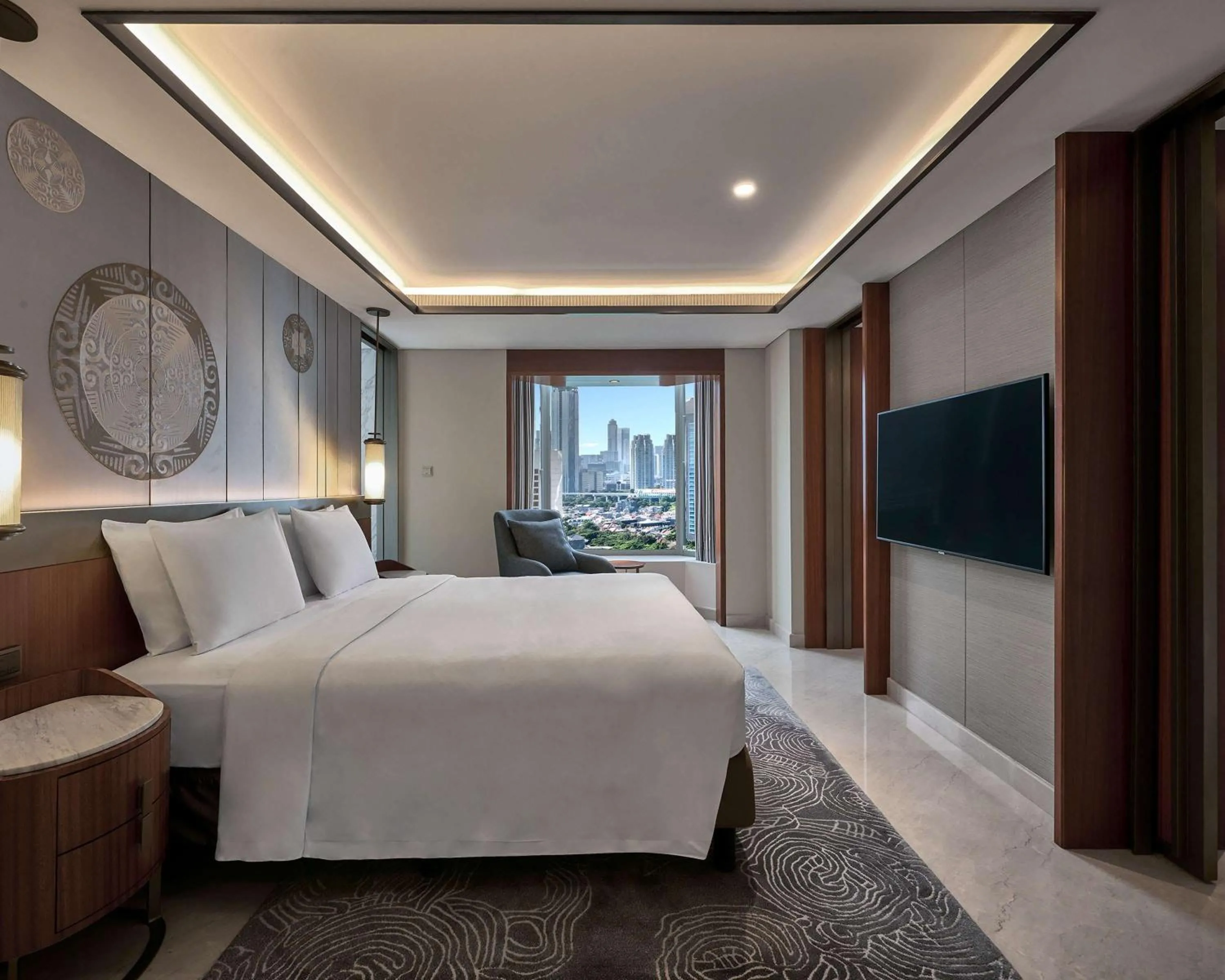 Photo of the whole room, Bed in Grand Hyatt Jakarta