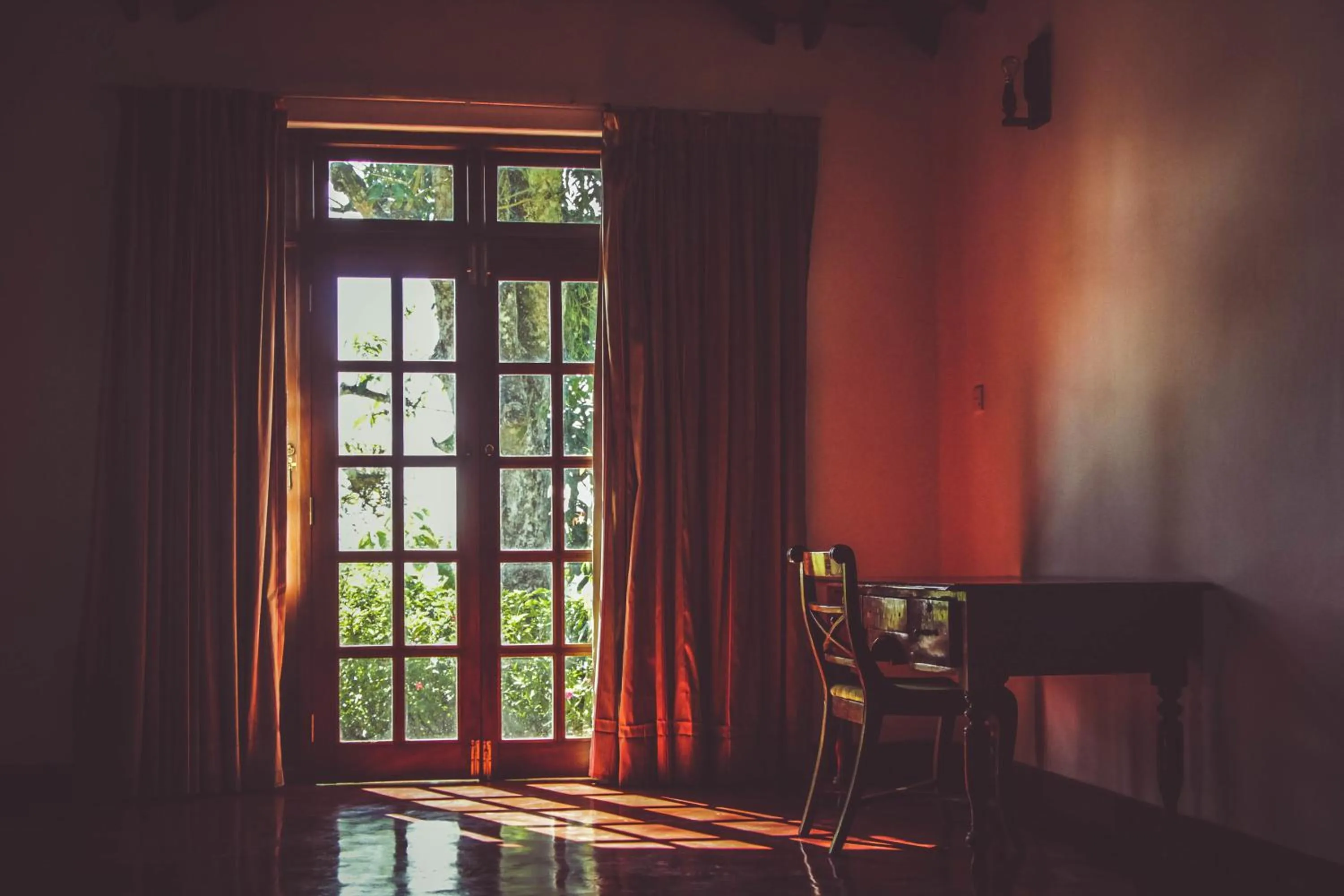 Bedroom in Hatale Mini World's End Bungalow