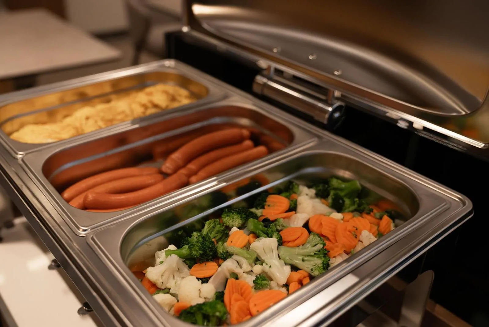 Buffet breakfast in Garni Hotel Galeria