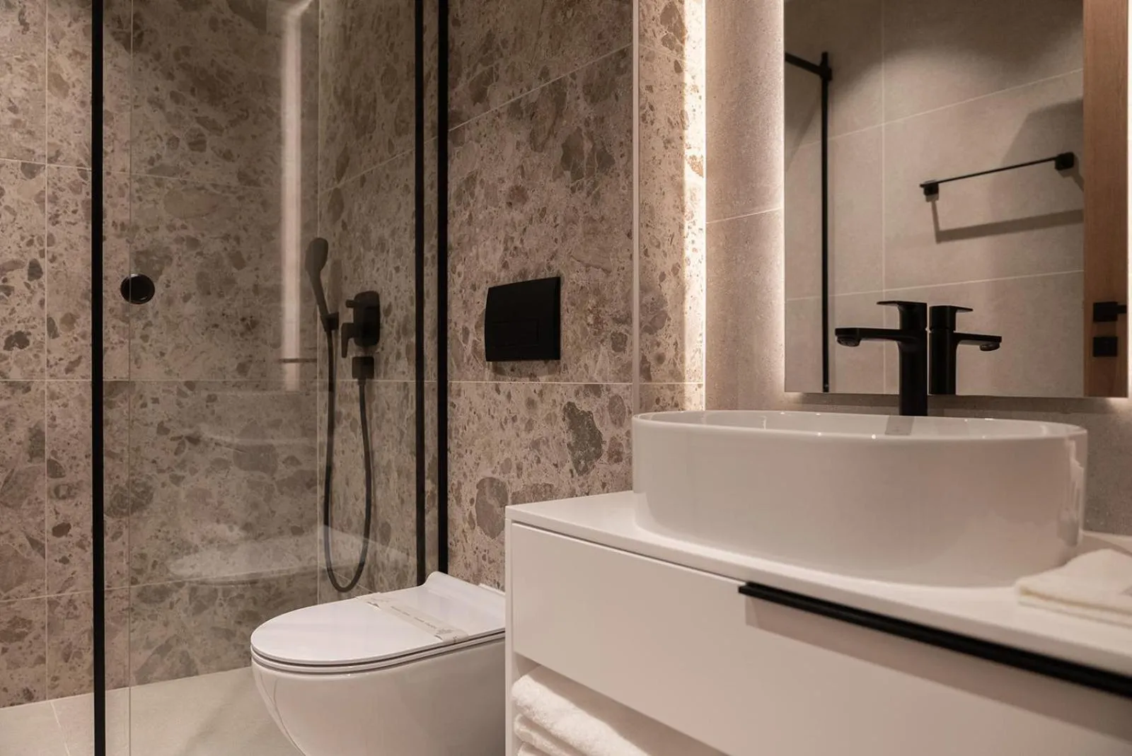 Shower in Garni Hotel Galeria