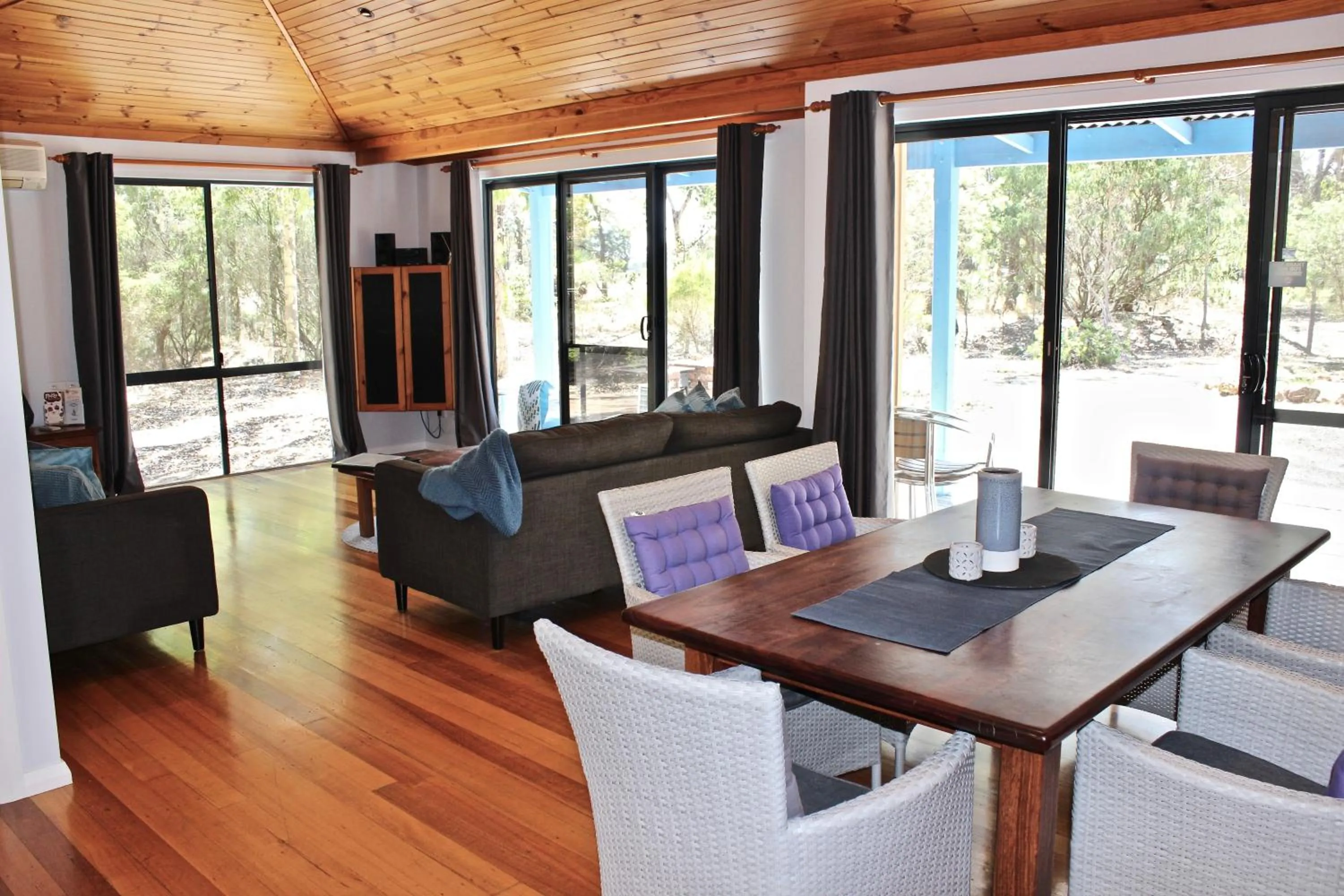 TV and multimedia in Ellensbrook Cottages