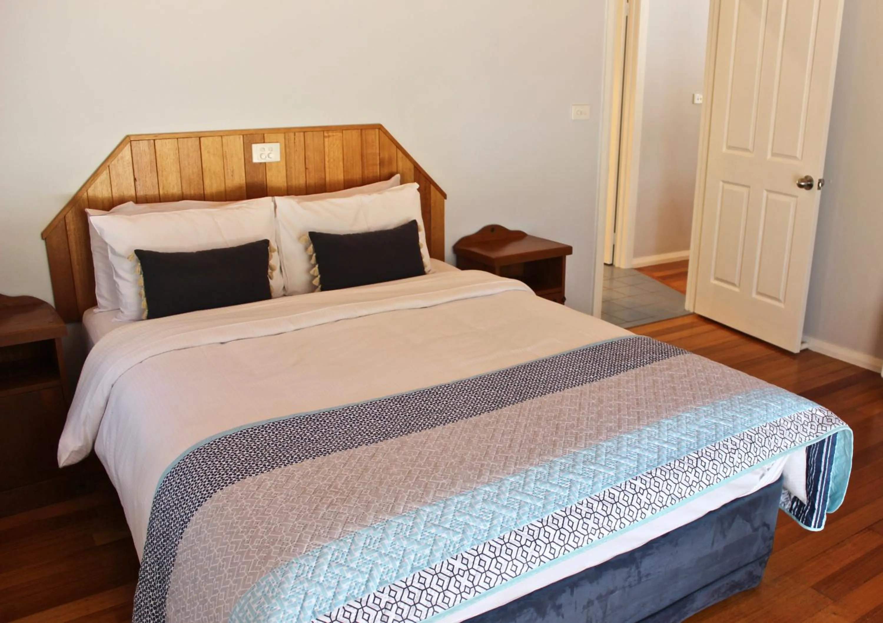 Bedroom, Bed in Ellensbrook Cottages