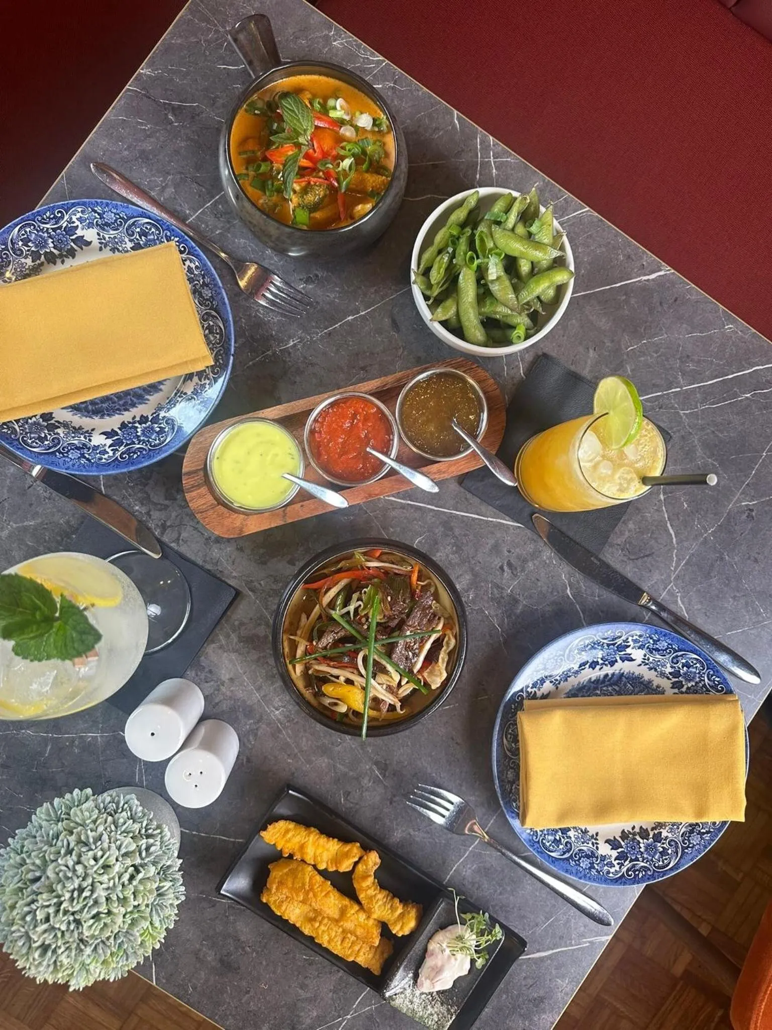 Food and drinks in Yak & Yeti