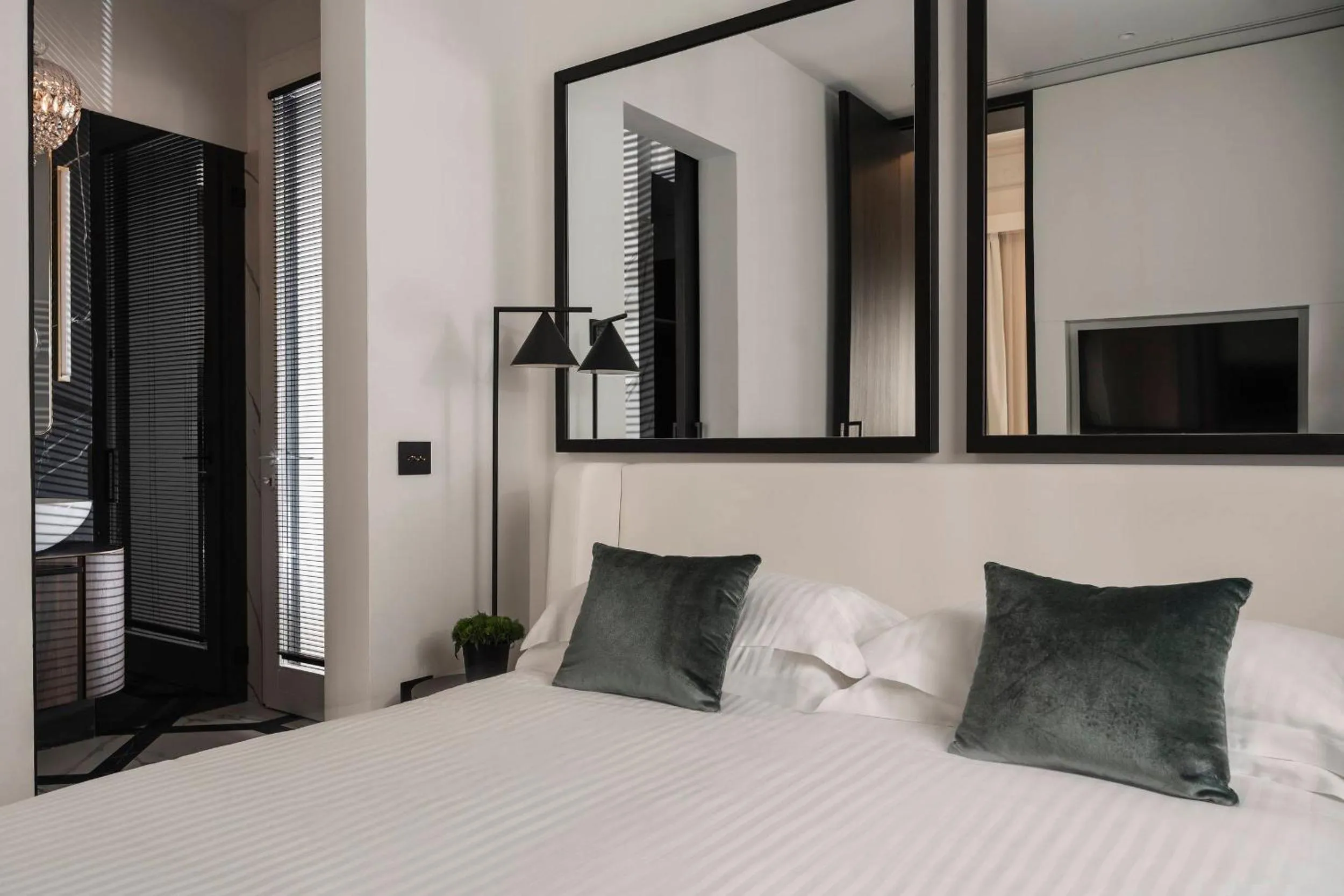 Bedroom, Bed in Hotel Maestrale