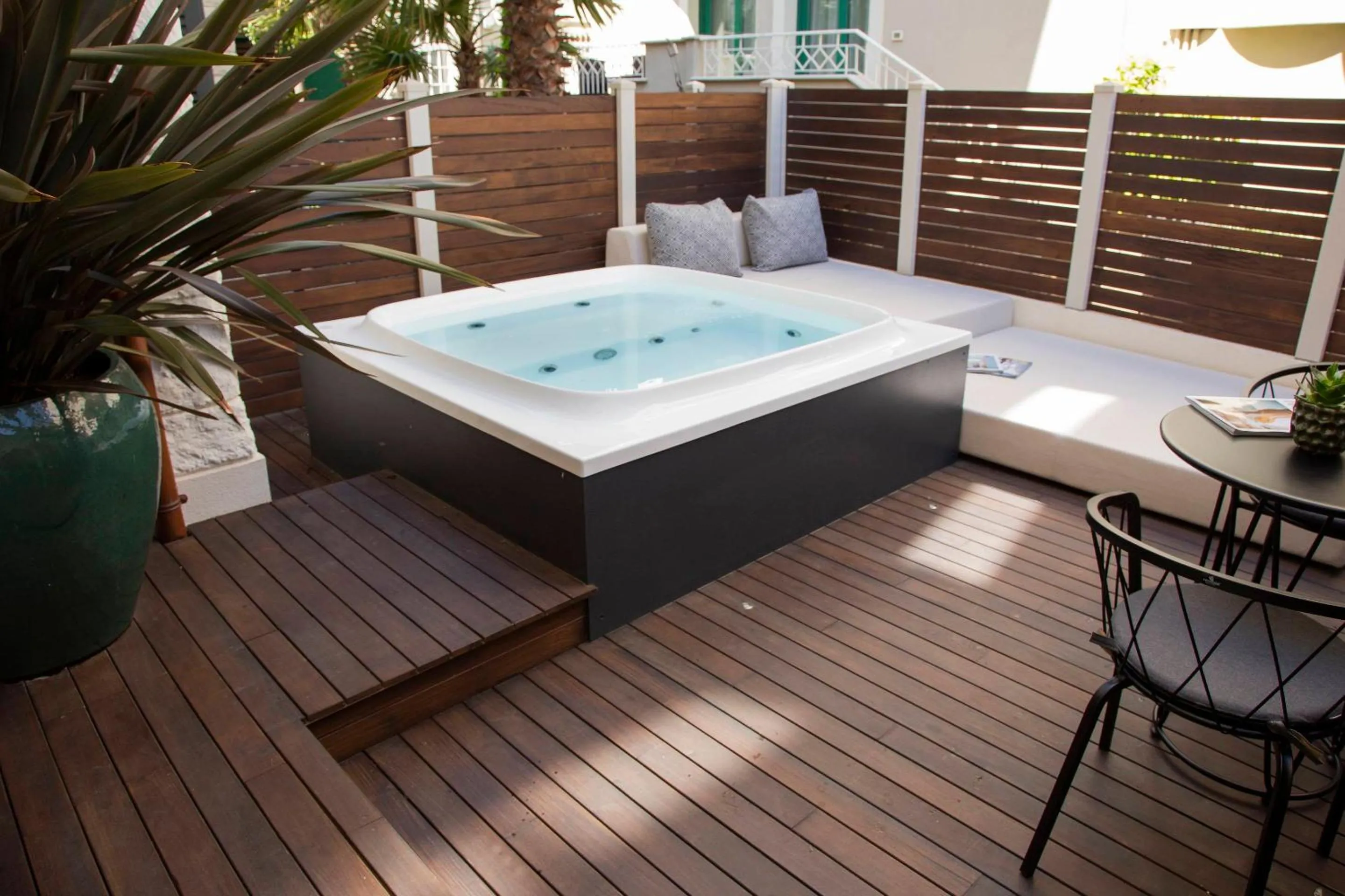 Hot Tub in Hotel Maestrale