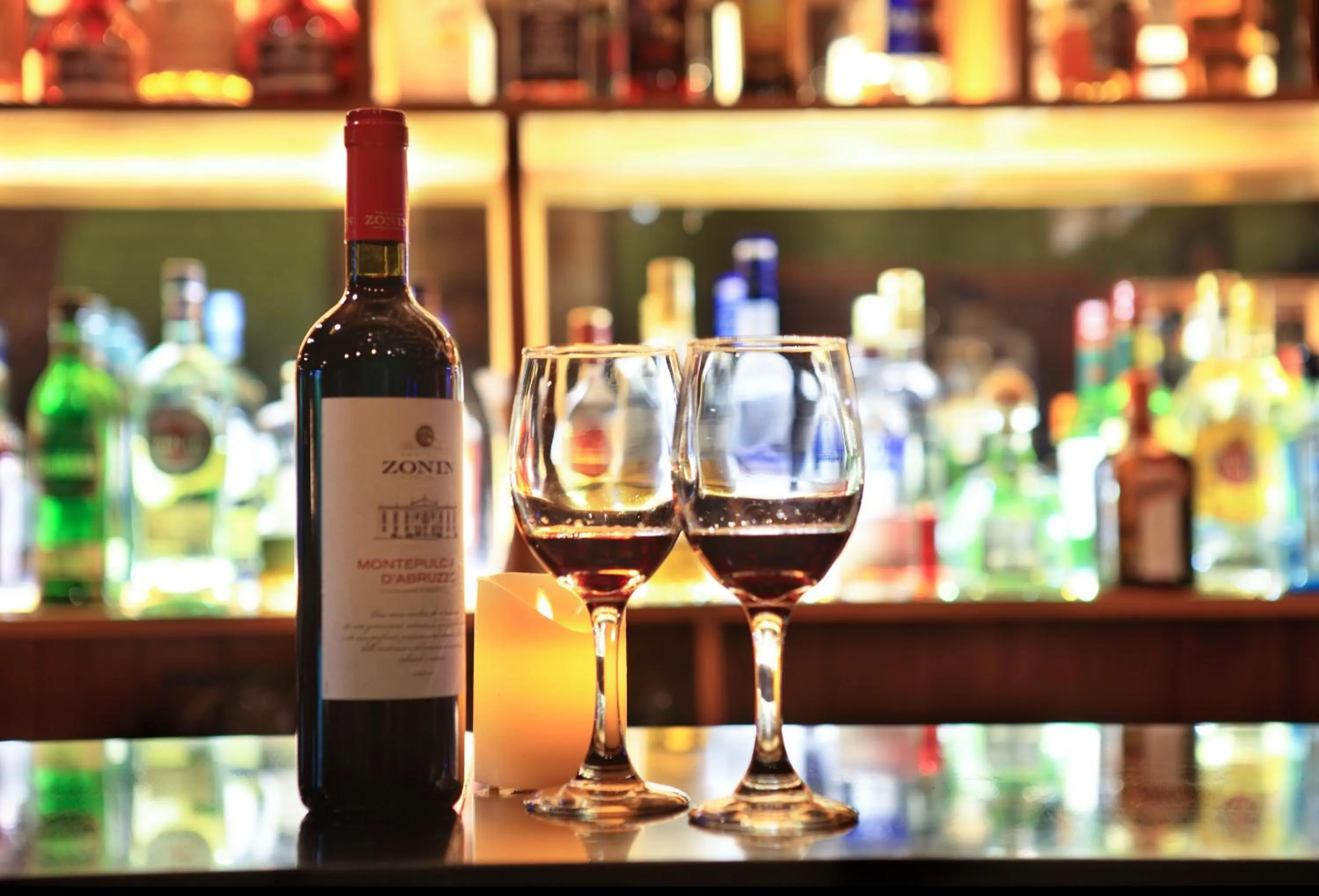 Lounge or bar in Yangshuo Mountain Retreat