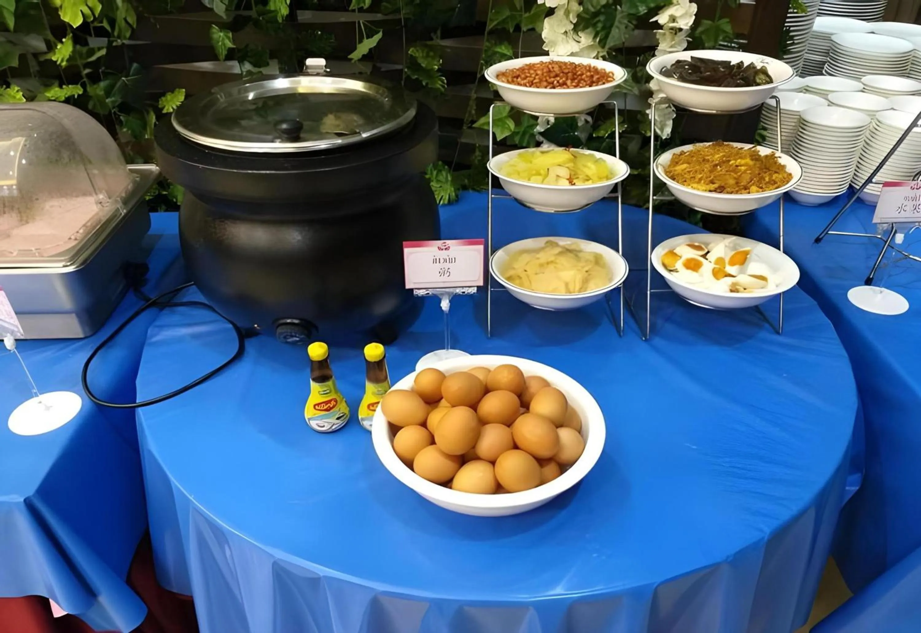 Buffet breakfast in Palette The Travellers Hotel Bangkok