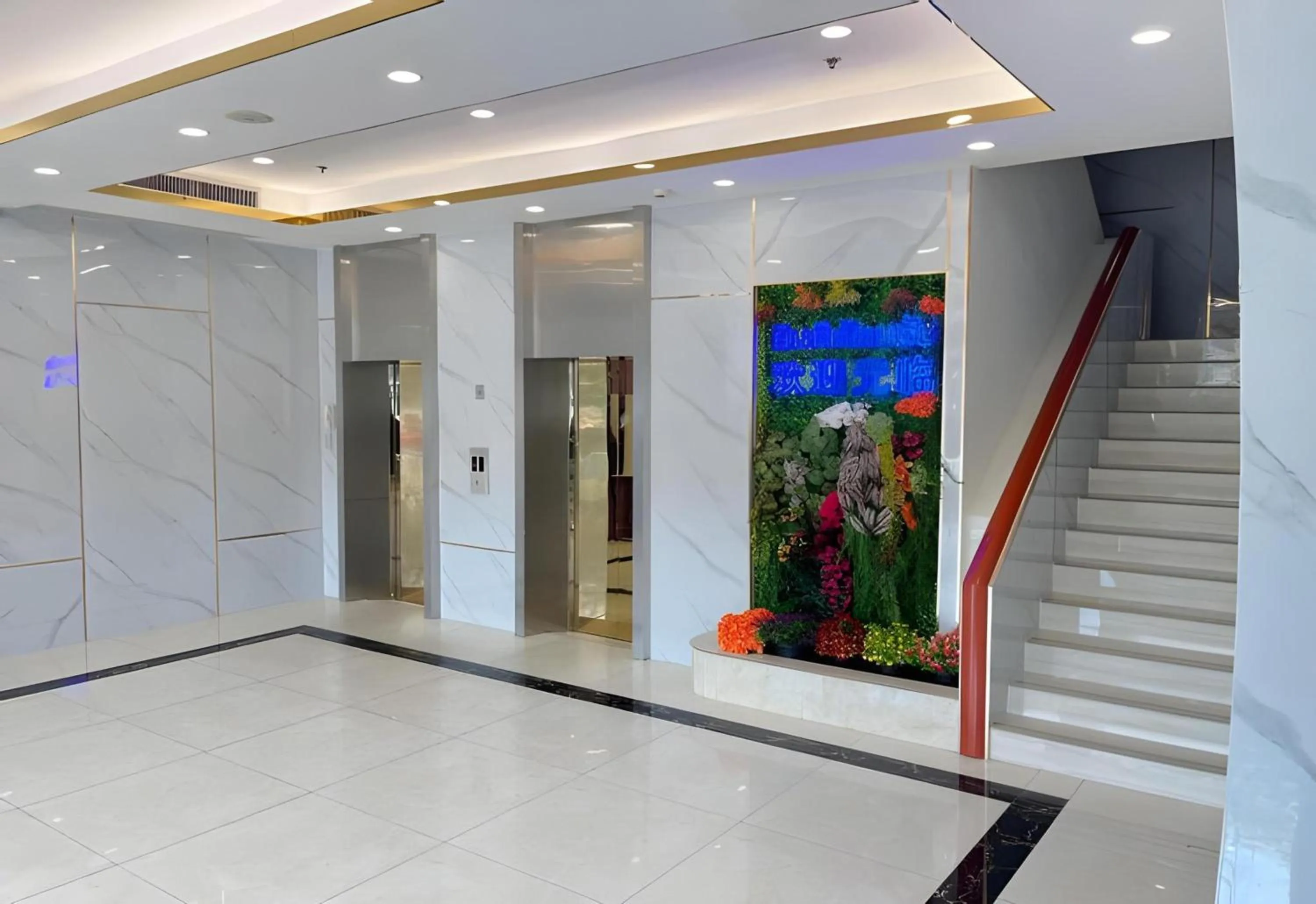 elevator in Palette The Travellers Hotel Bangkok