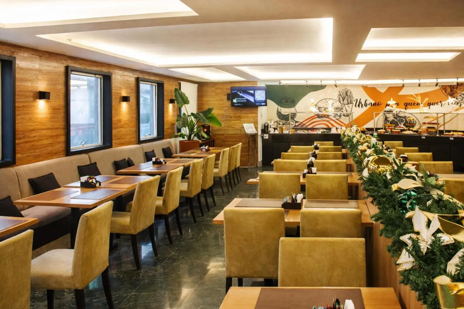 Restaurant/places to eat in Royal Urban Macaé Hotel