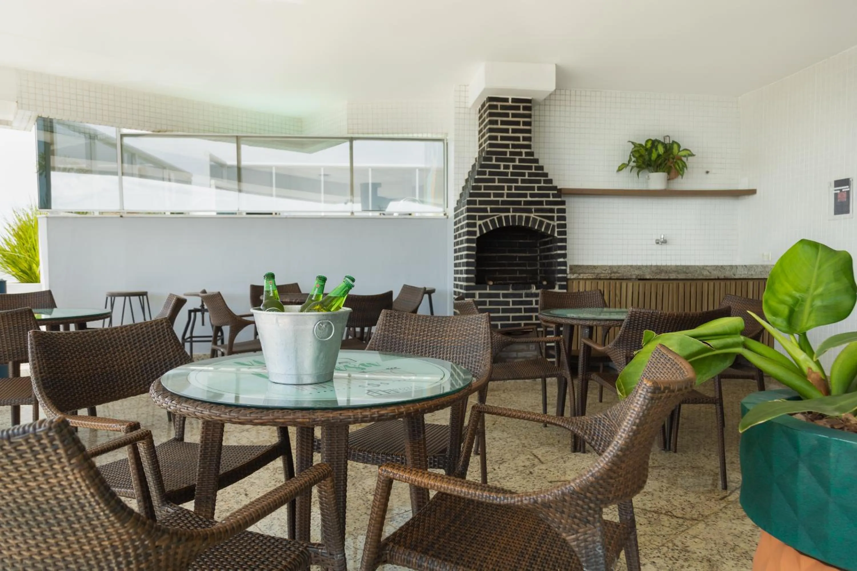 BBQ facilities in Royal Urban Macaé Hotel