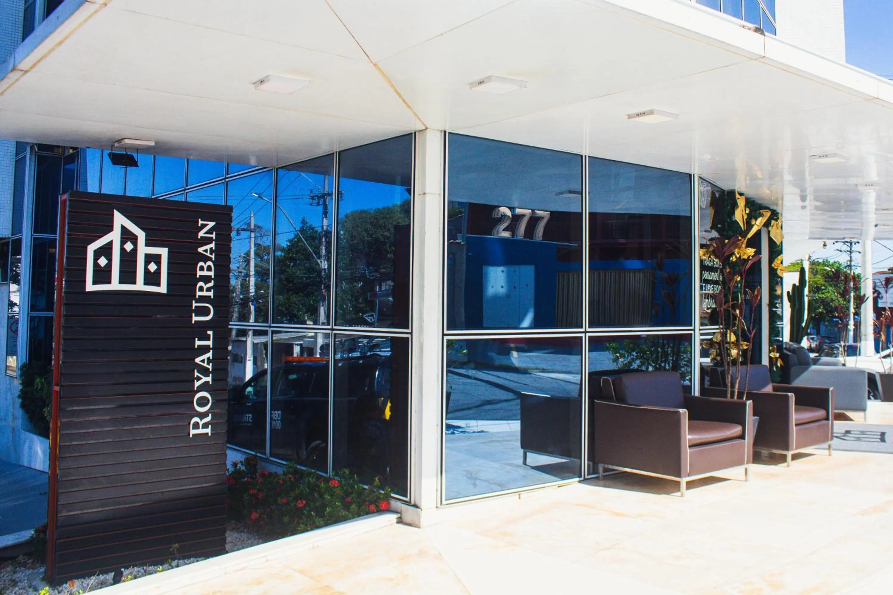 Property building in Royal Urban Macaé Hotel