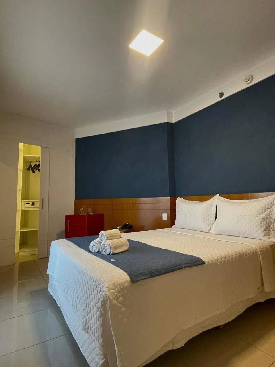 Bed in Royal Urban Macaé Hotel