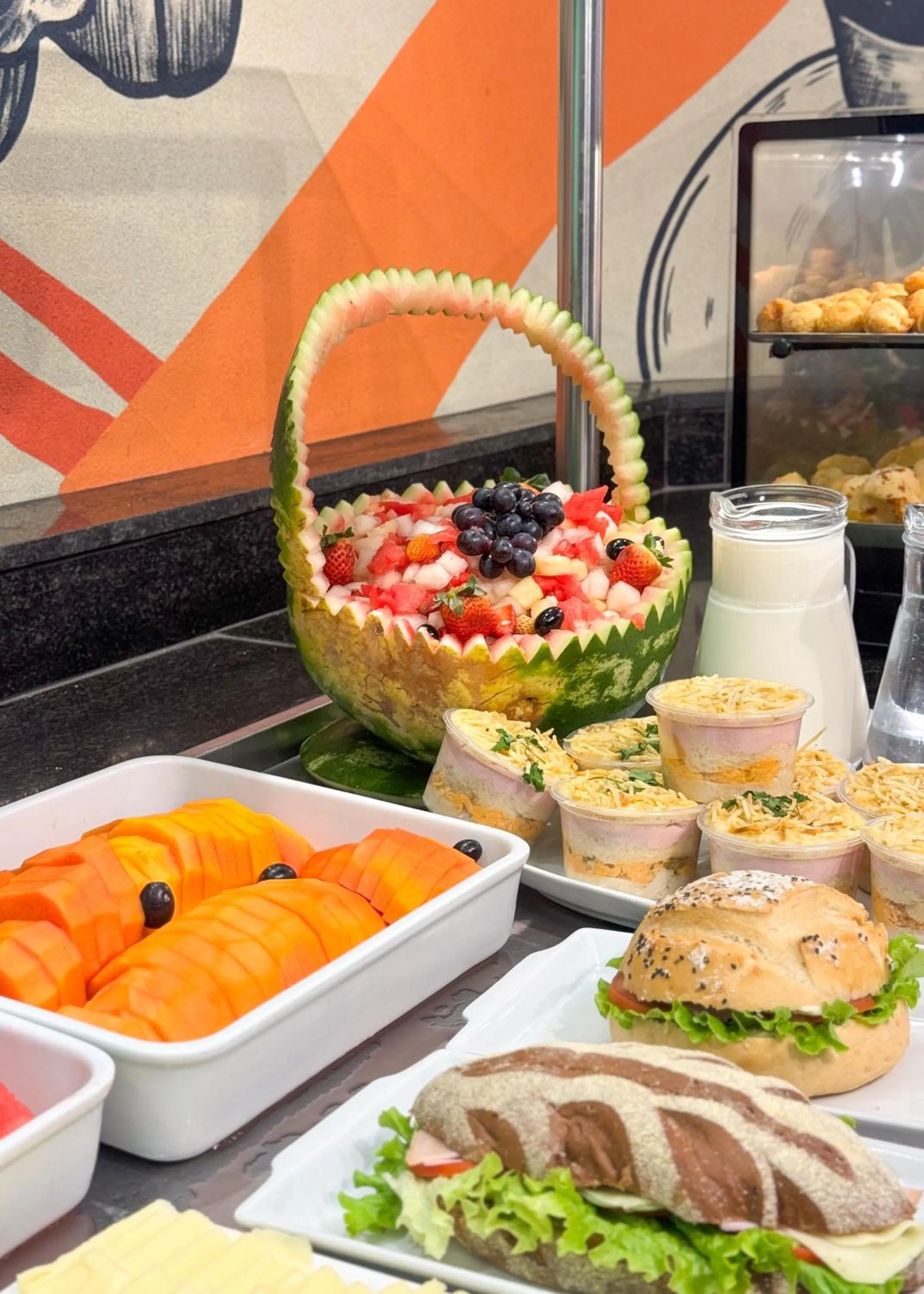 Buffet breakfast in Royal Urban Macaé Hotel