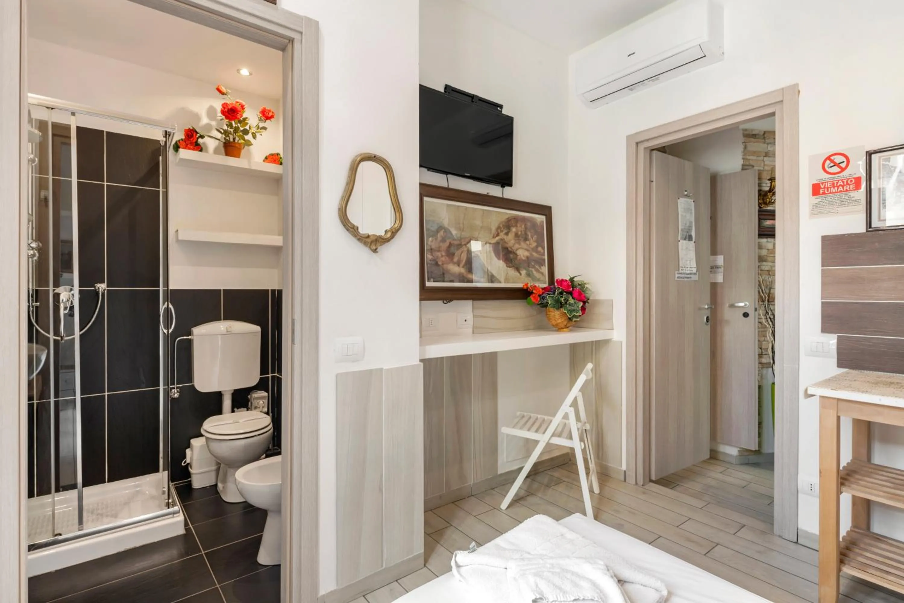 Bathroom in Guest House Biffi Simone