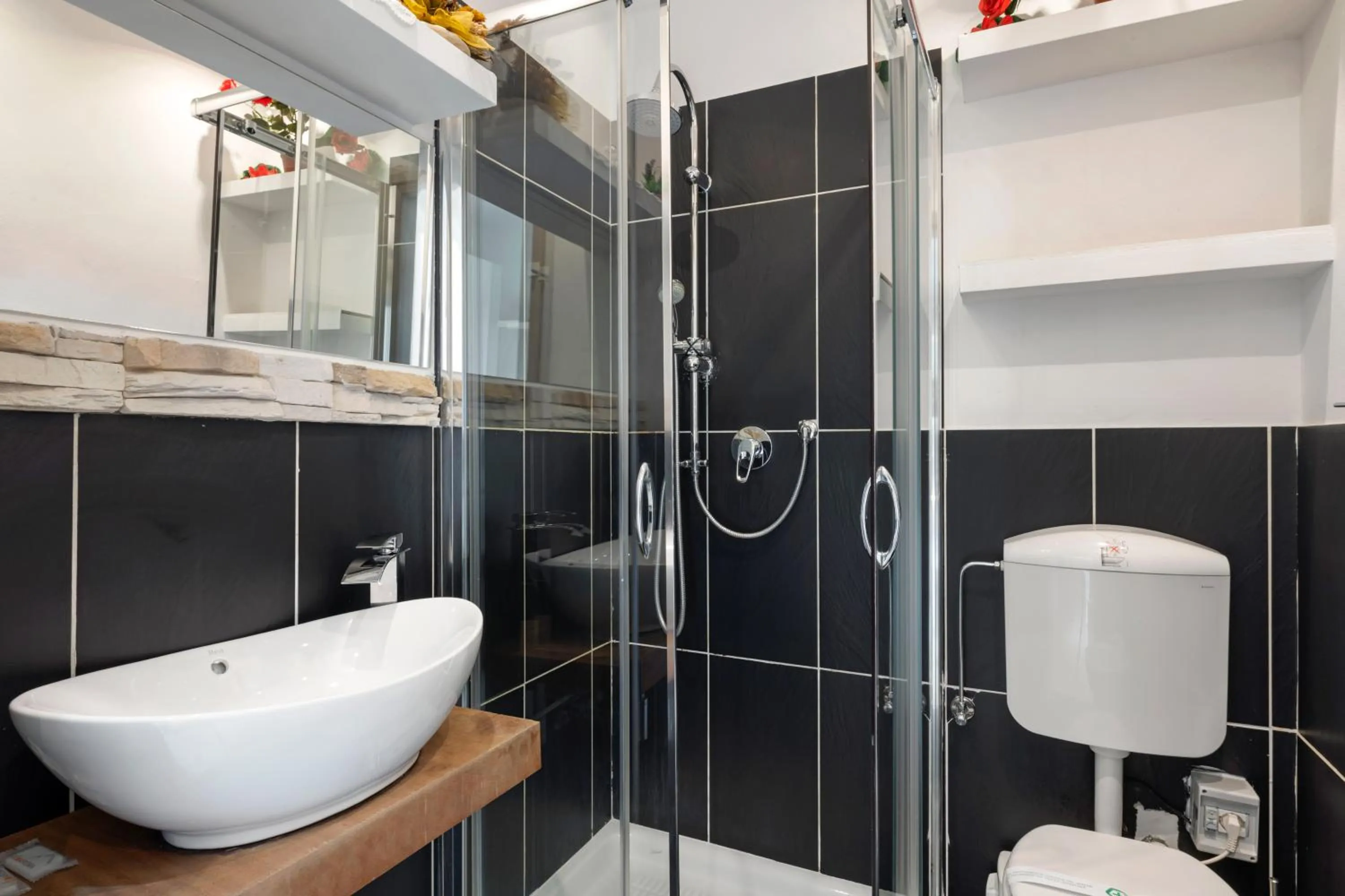 Bathroom in Guest House Biffi Simone