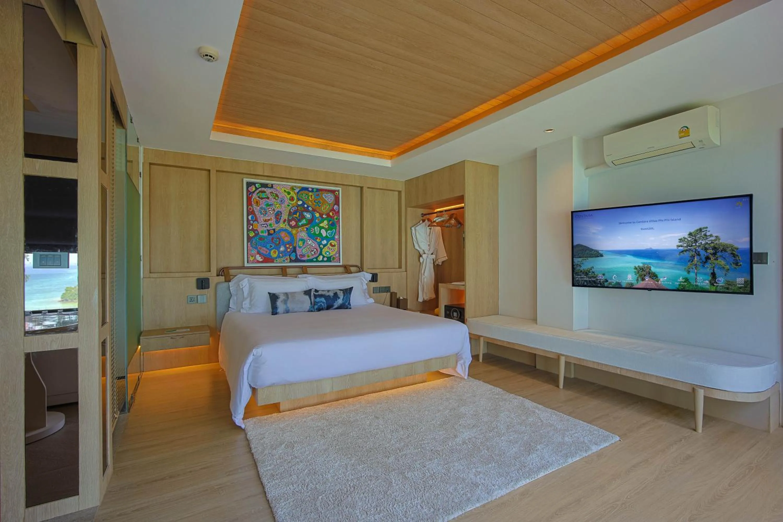 Property building, Bed in Centara Villas Phi Phi Island