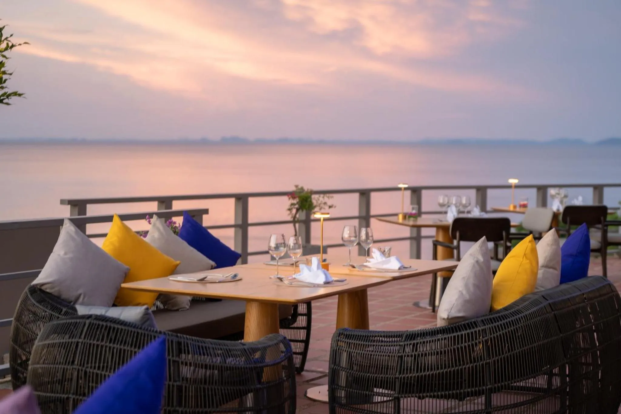 Restaurant/places to eat in Centara Villas Phi Phi Island