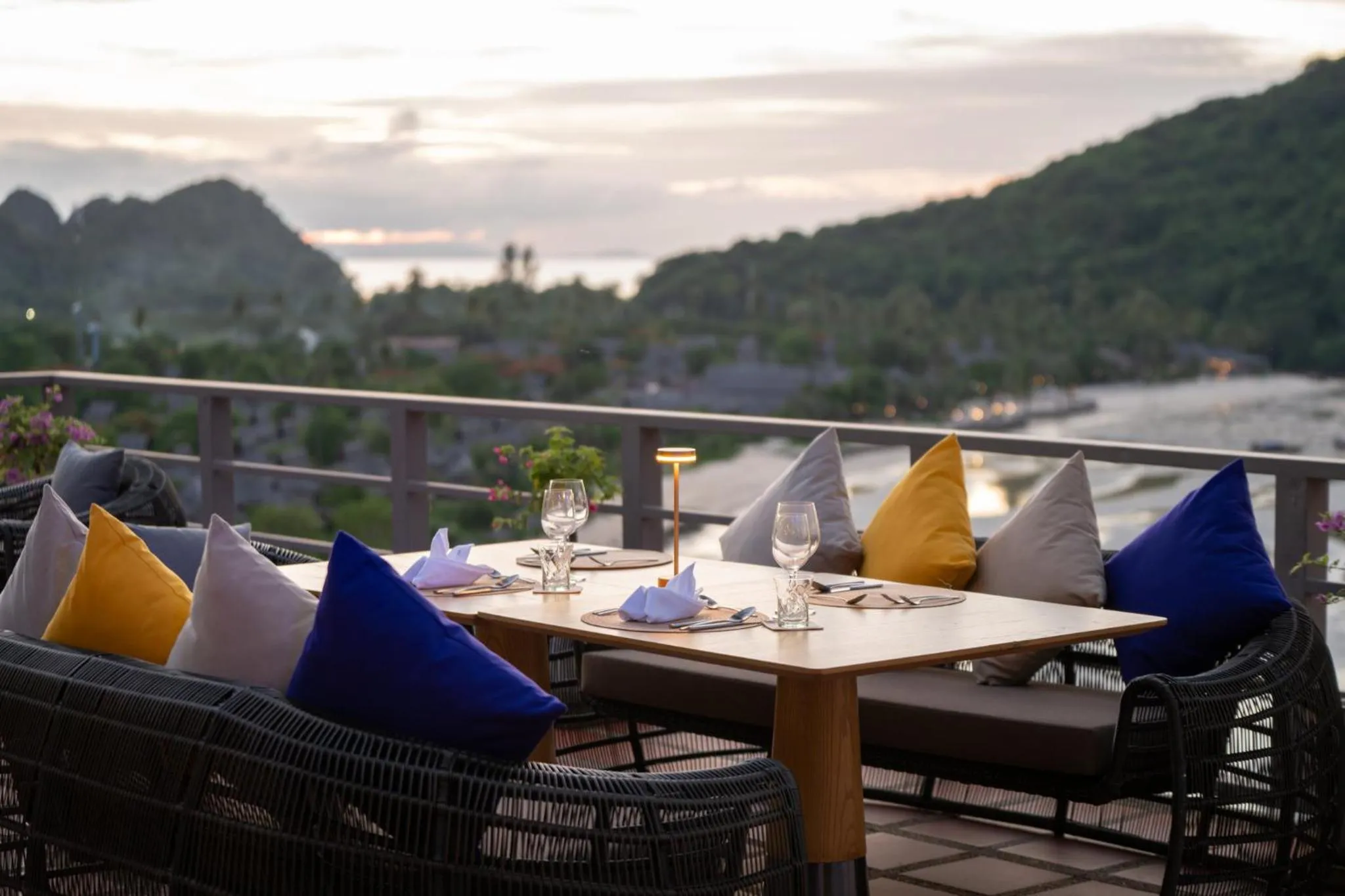 Restaurant/places to eat in Centara Villas Phi Phi Island