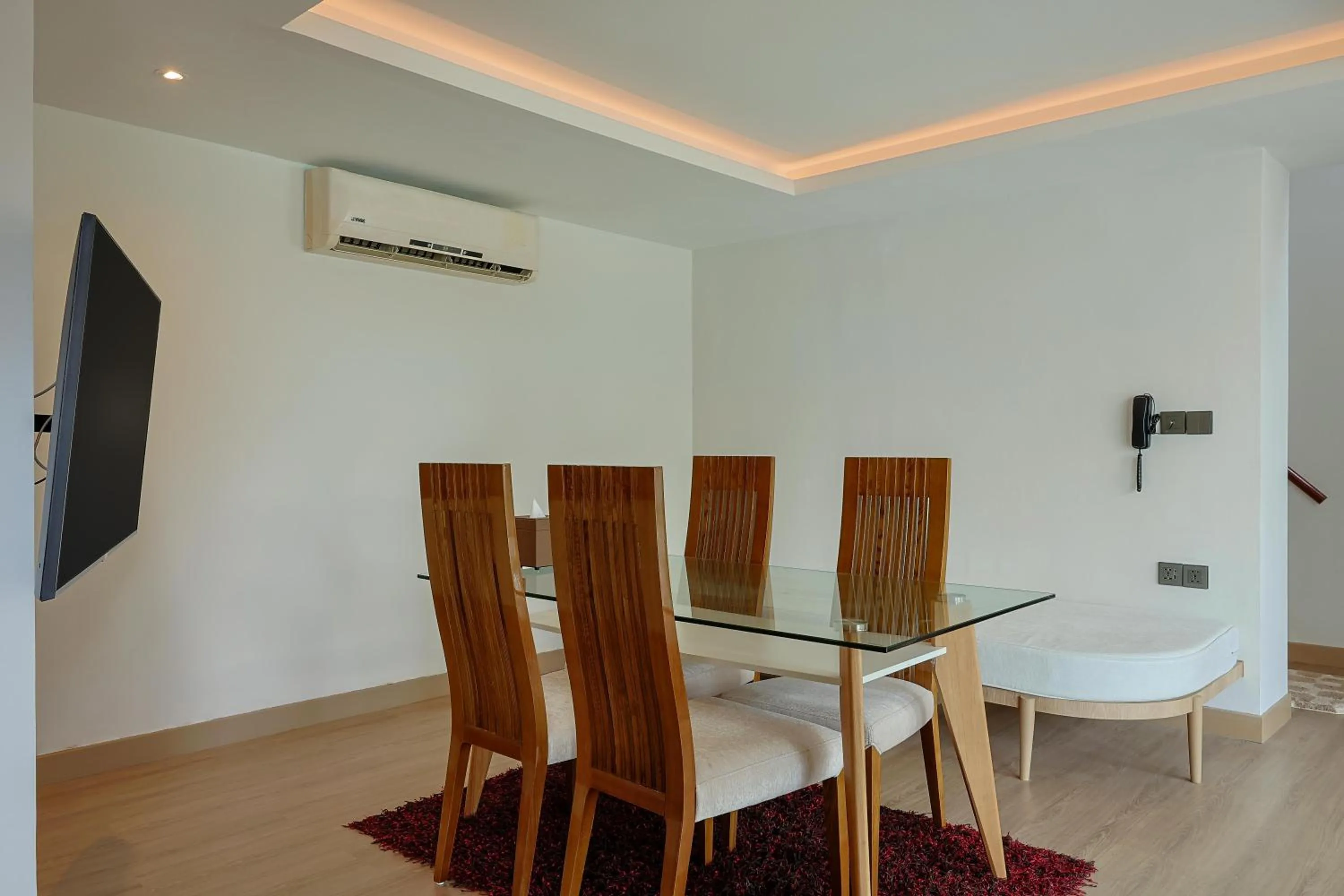 Dining area in Centara Villas Phi Phi Island