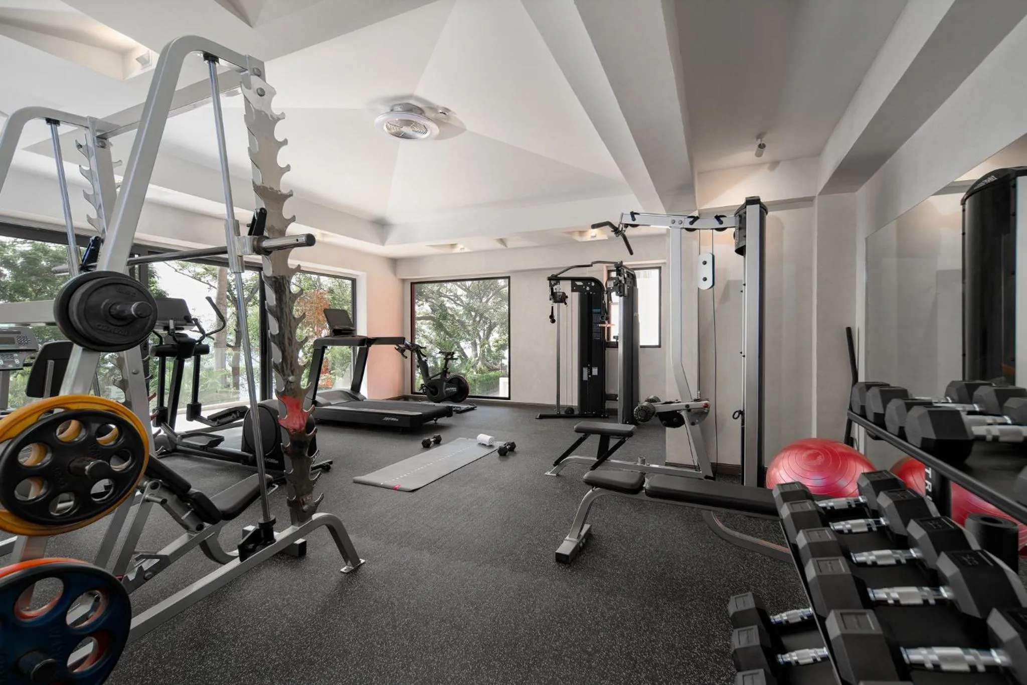 Fitness centre/facilities in Centara Villas Phi Phi Island