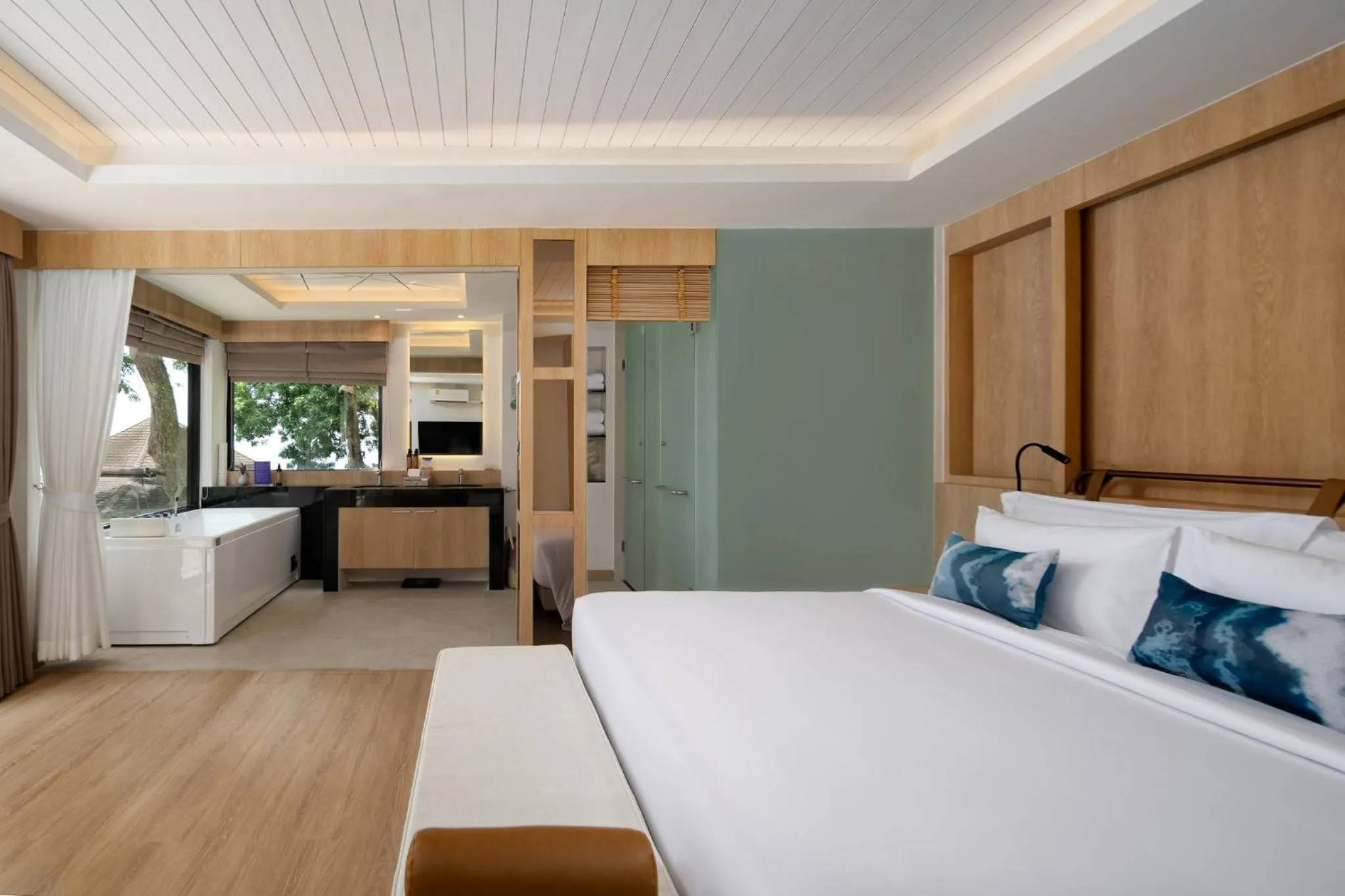 Photo of the whole room, Bed in Centara Villas Phi Phi Island