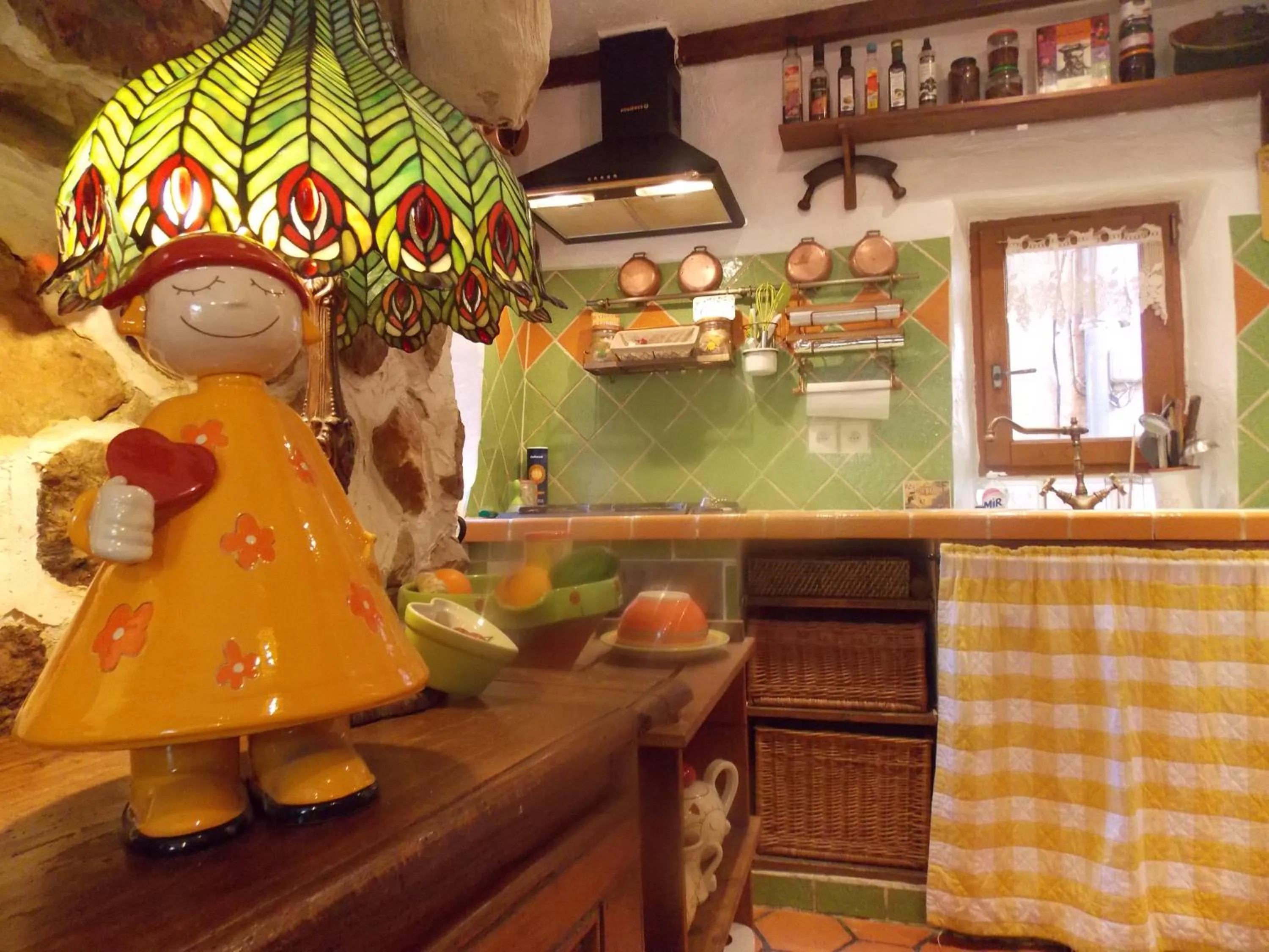 Kitchen or kitchenette in La Maison Du Bonheur