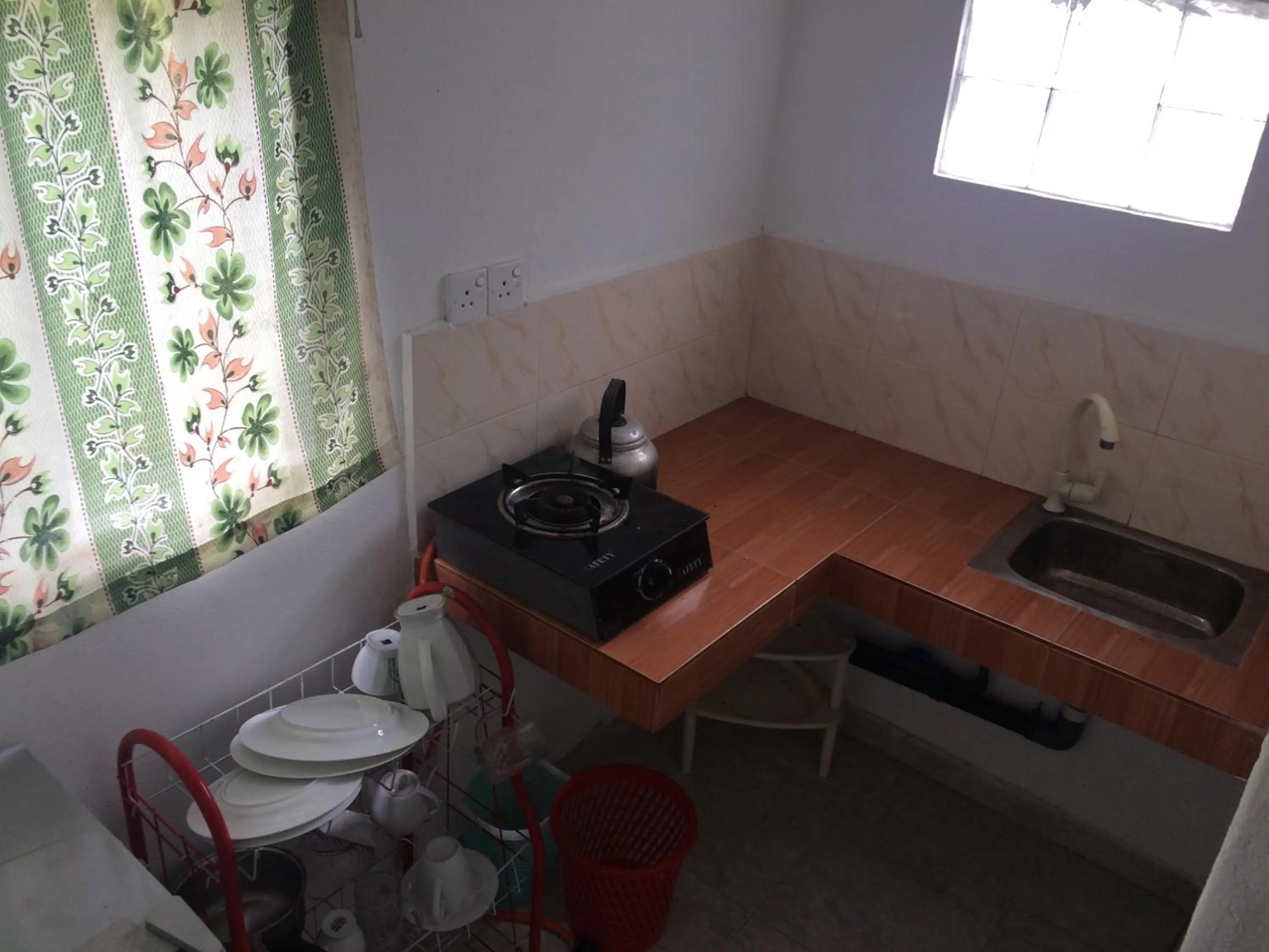 Communal kitchen in Hansa Villa