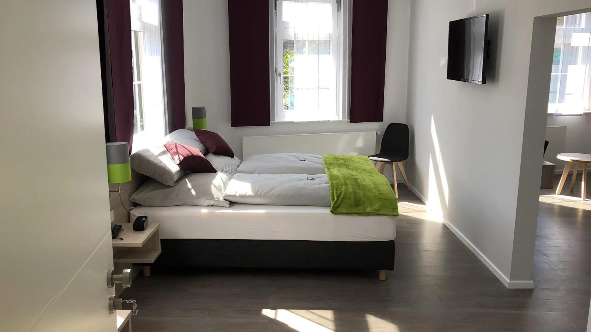 Bed in Landhotel Zur Bretzel