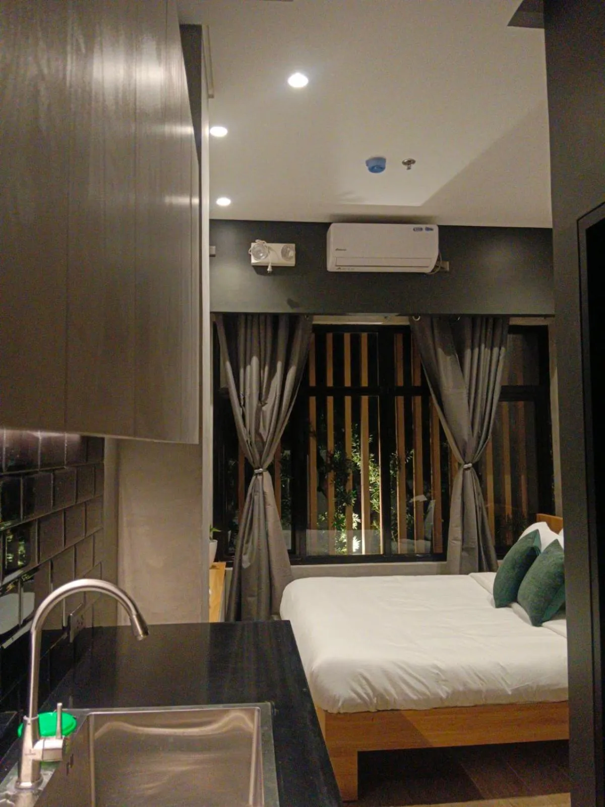 Bed in Caldwell Boutique Hotel