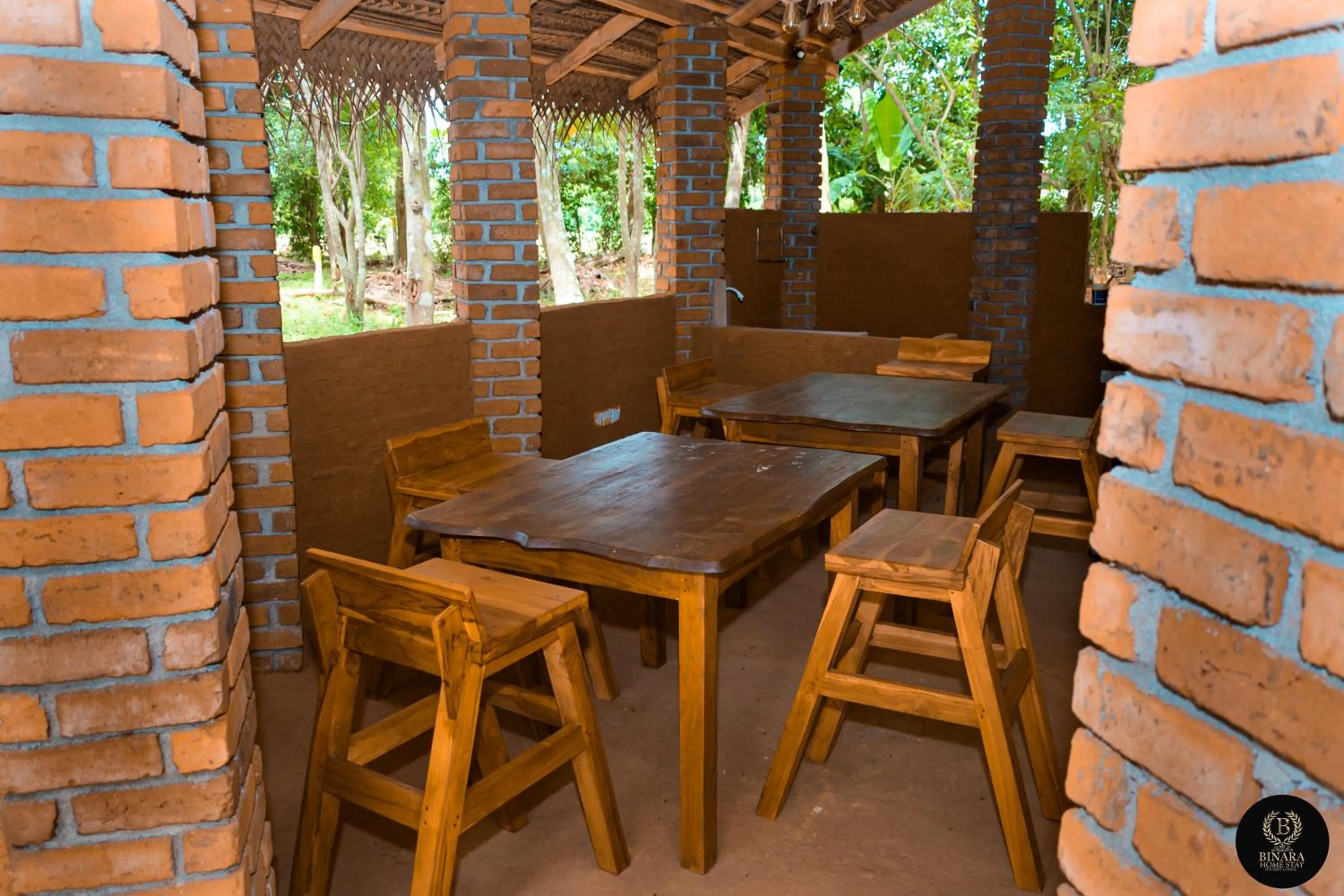 Restaurant/places to eat in Binara Home Stay