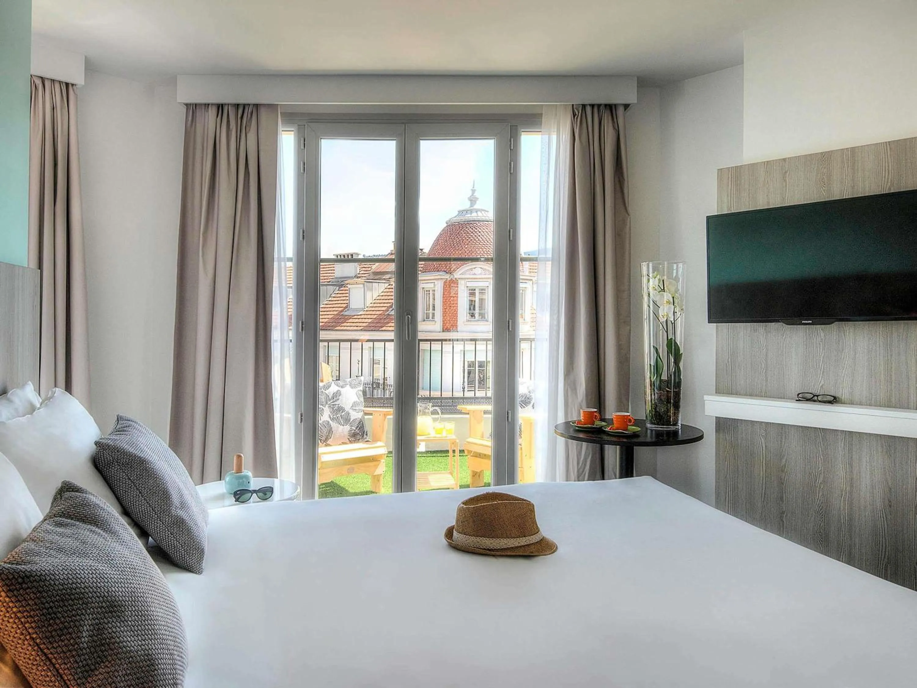 Bedroom, Bed in Ibis Styles Nice Centre Gare