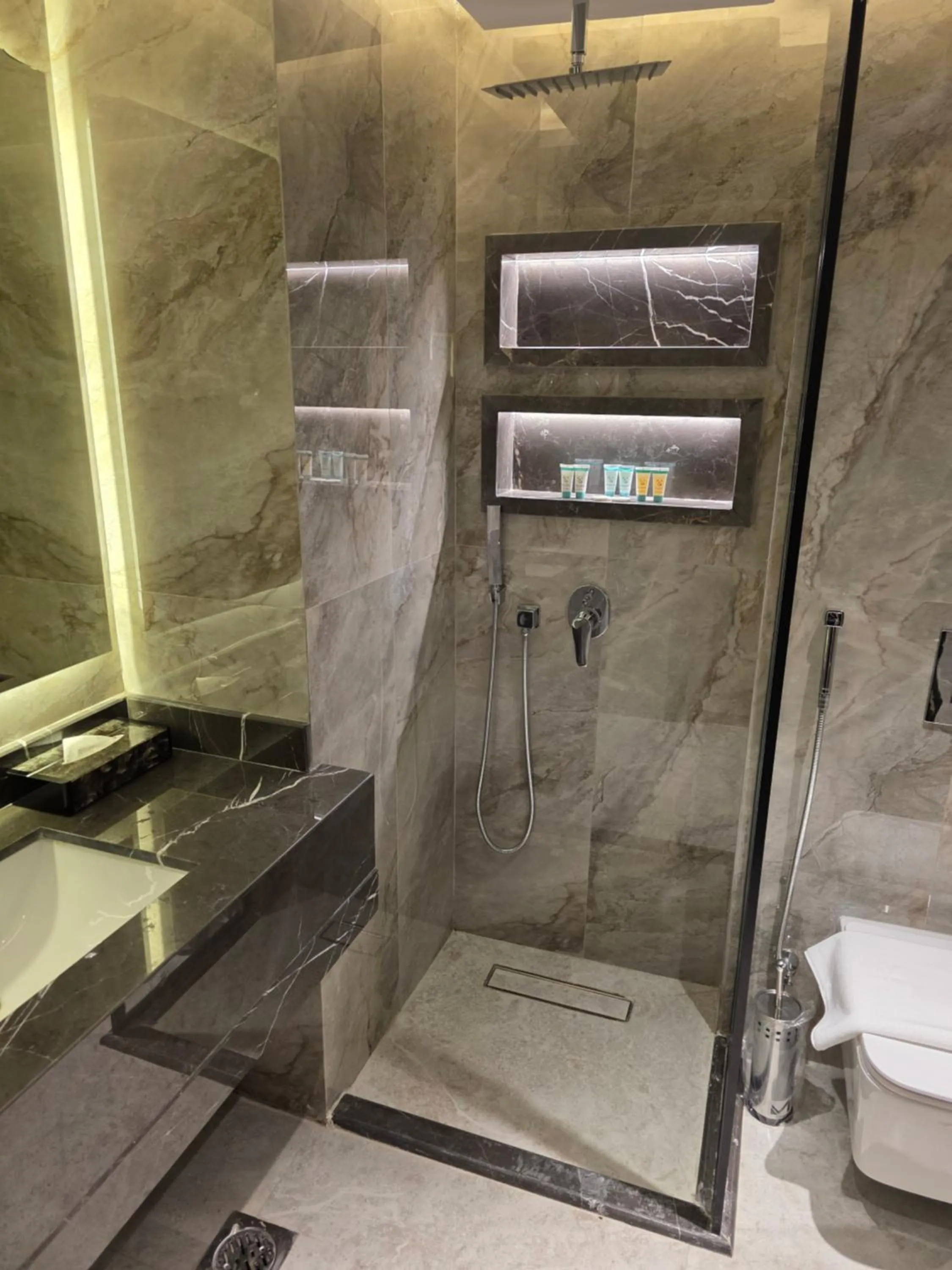 Bathroom in Sedra Global Hotel, Madinah