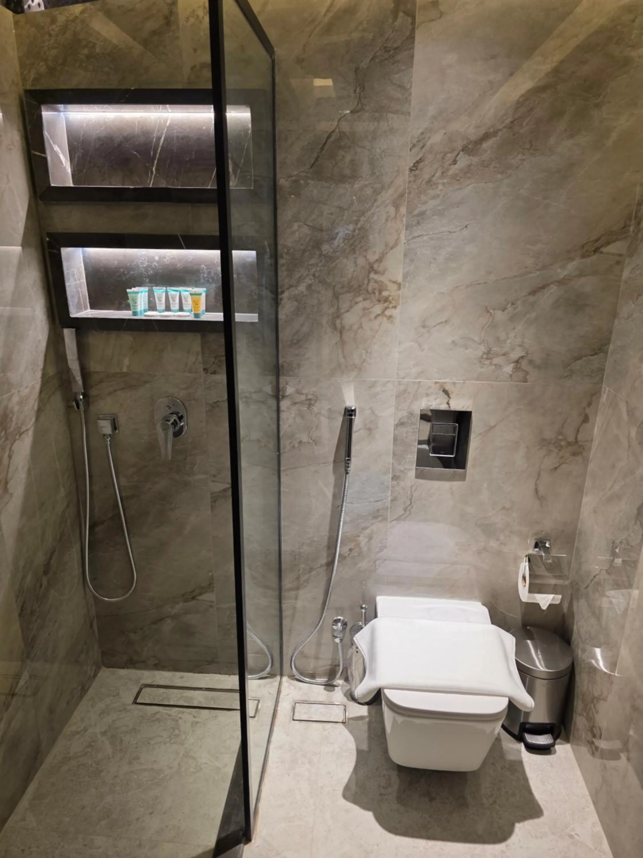 Bathroom in Sedra Global Hotel, Madinah