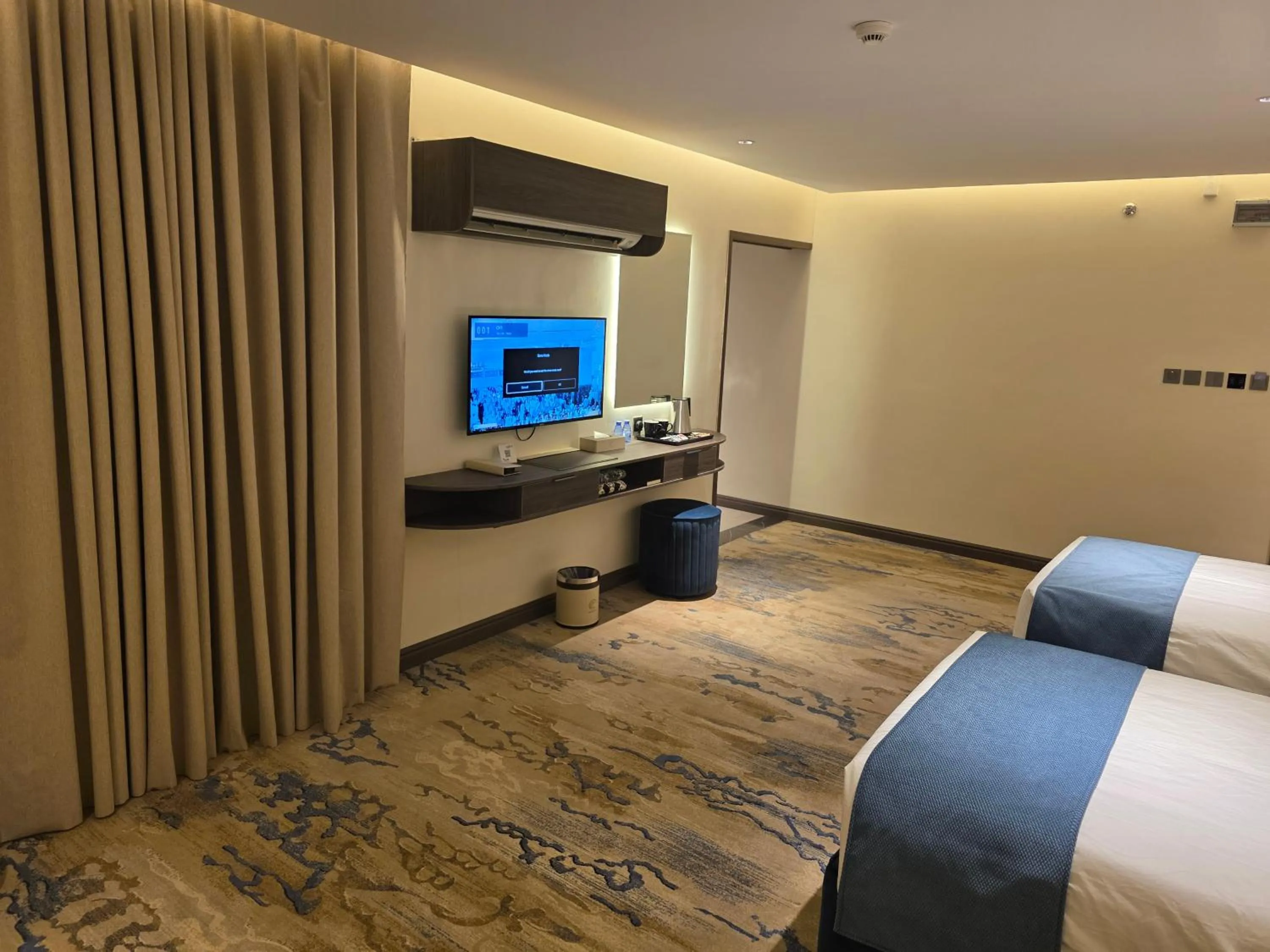 Bedroom, Bed in Sedra Global Hotel, Madinah