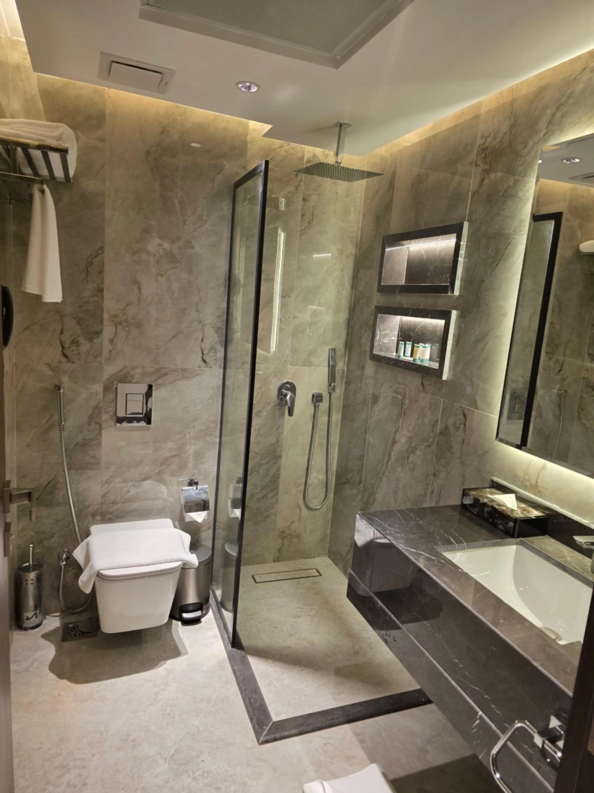 Bathroom in Sedra Global Hotel, Madinah