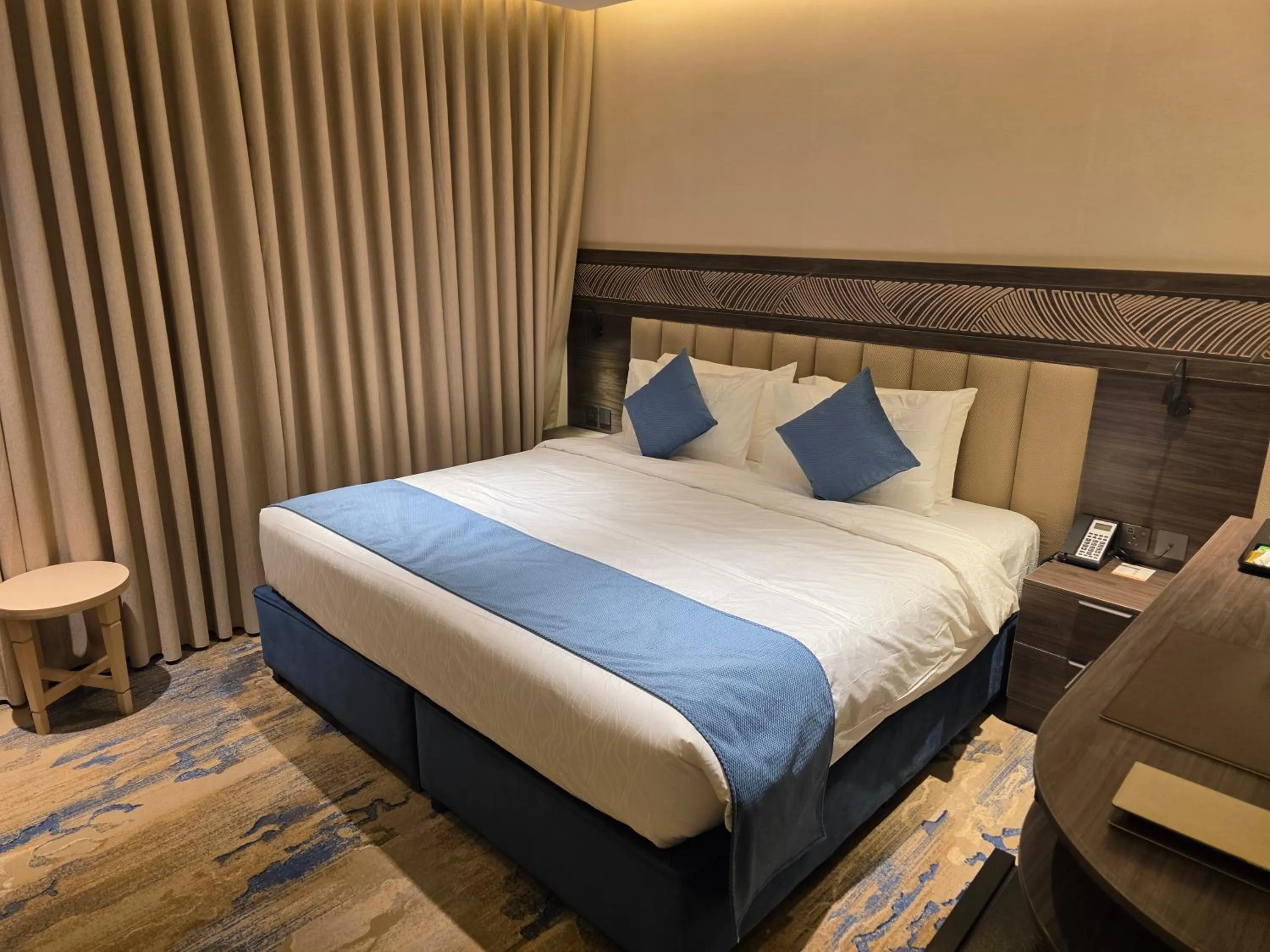 Bedroom, Bed in Sedra Global Hotel, Madinah