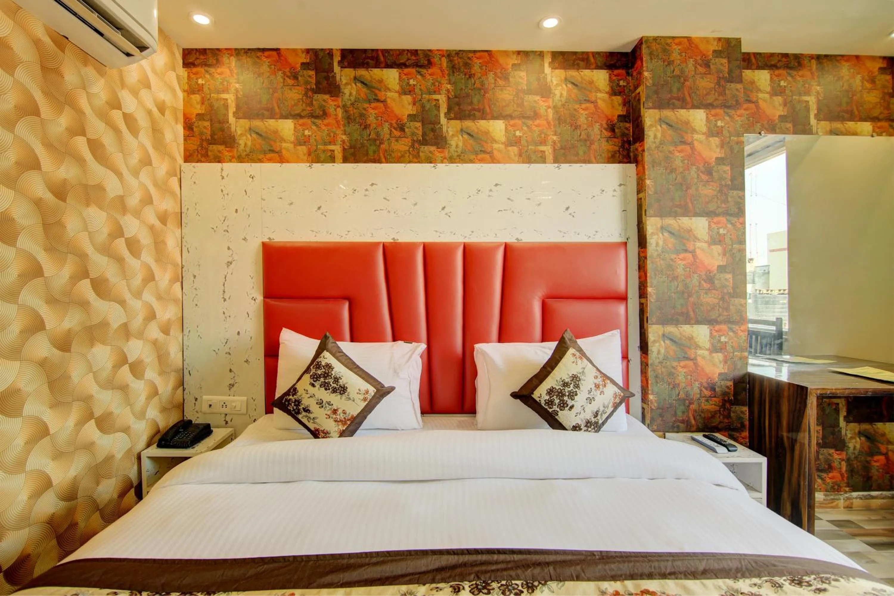 Bed in Smart Signature Hotel