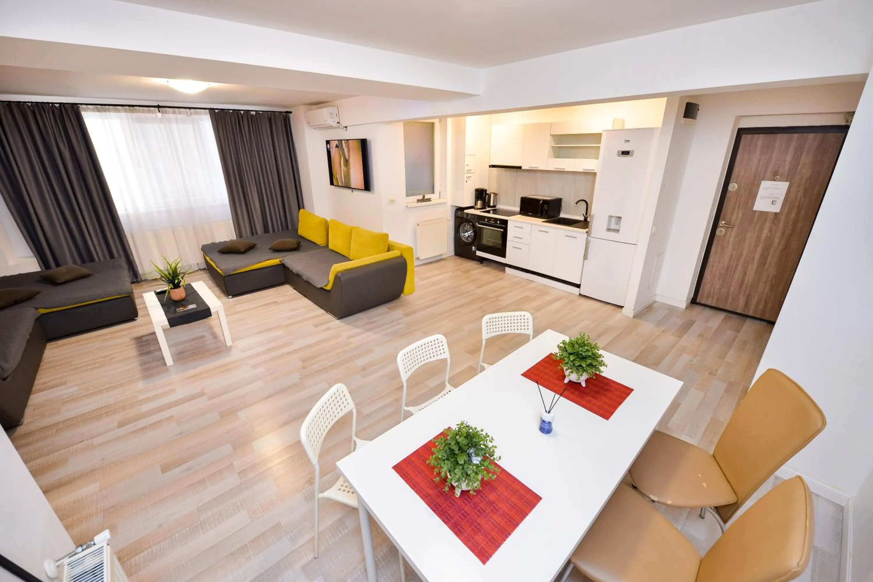 Superior Apartment in City Center Suite With Terrace